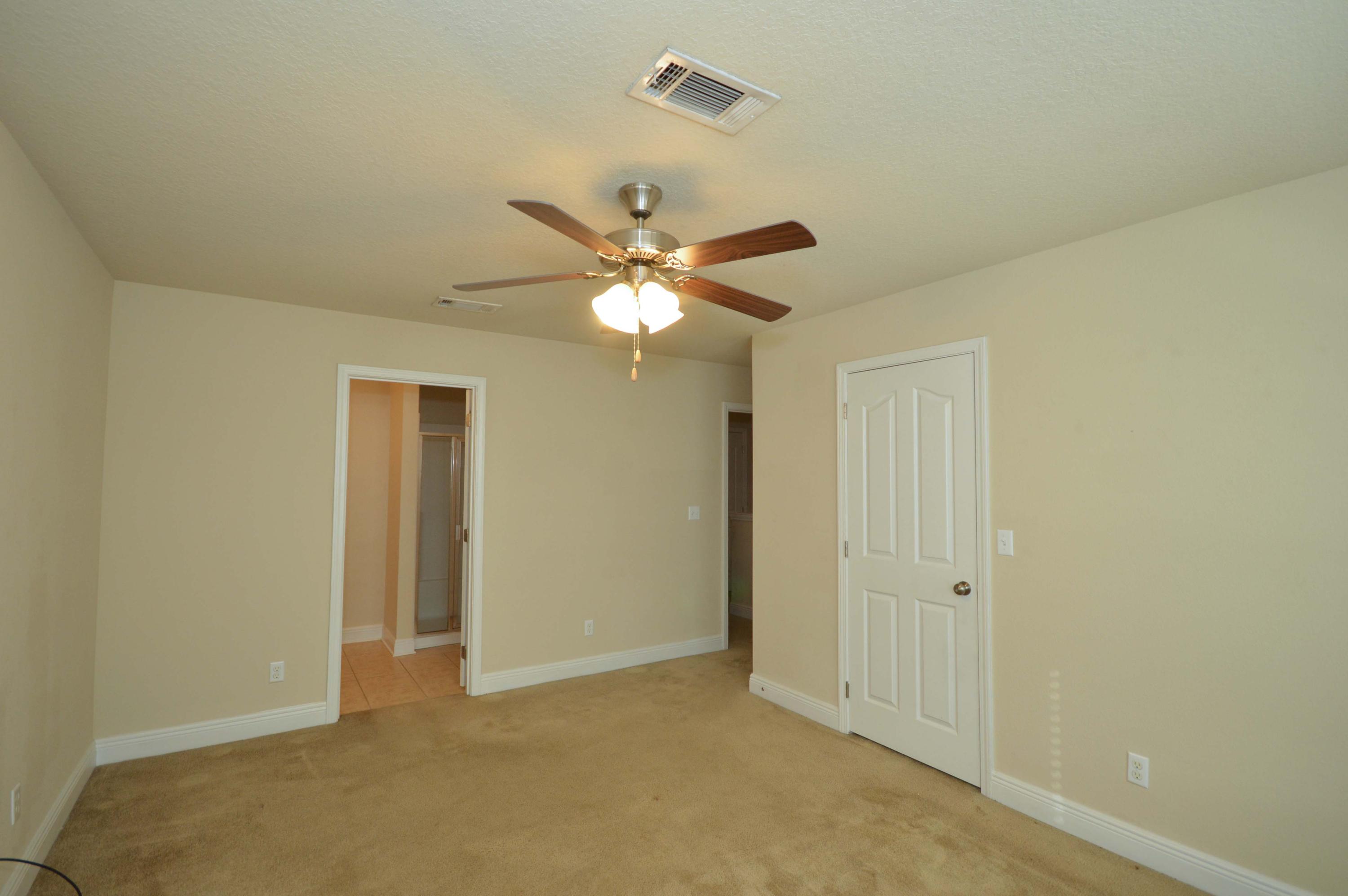 RESERVE POINTE - Residential