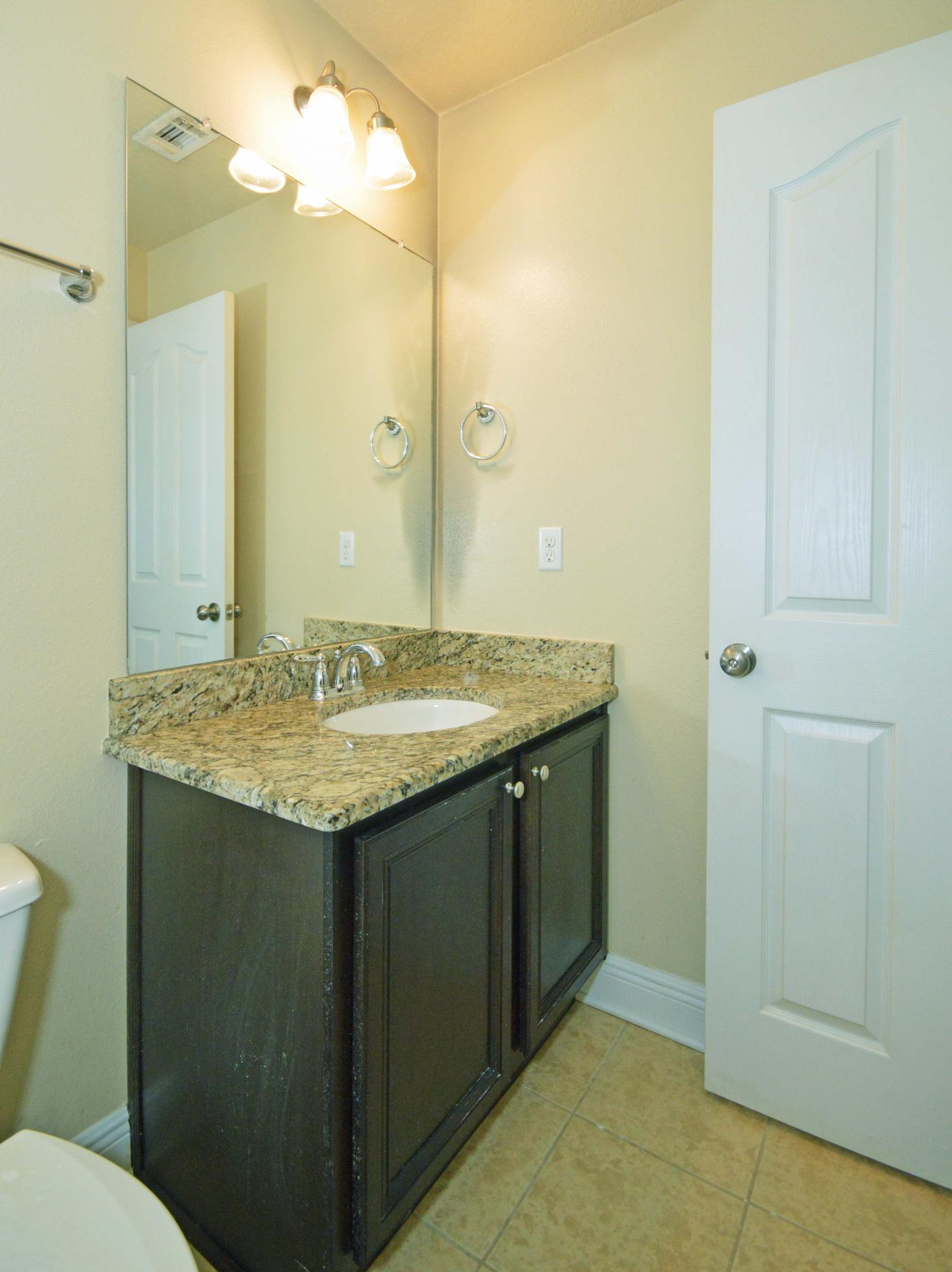 RESERVE POINTE - Residential