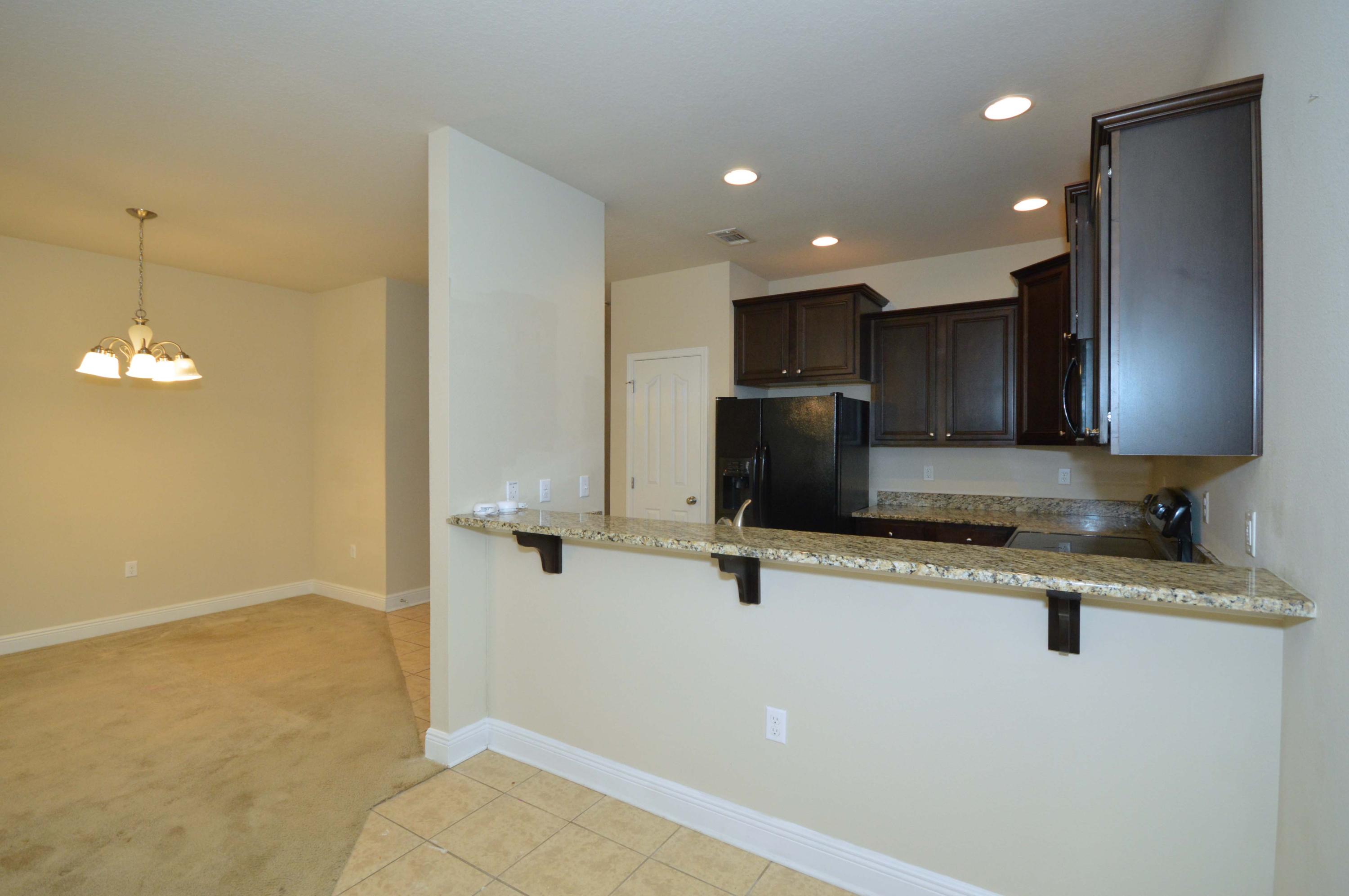 RESERVE POINTE - Residential