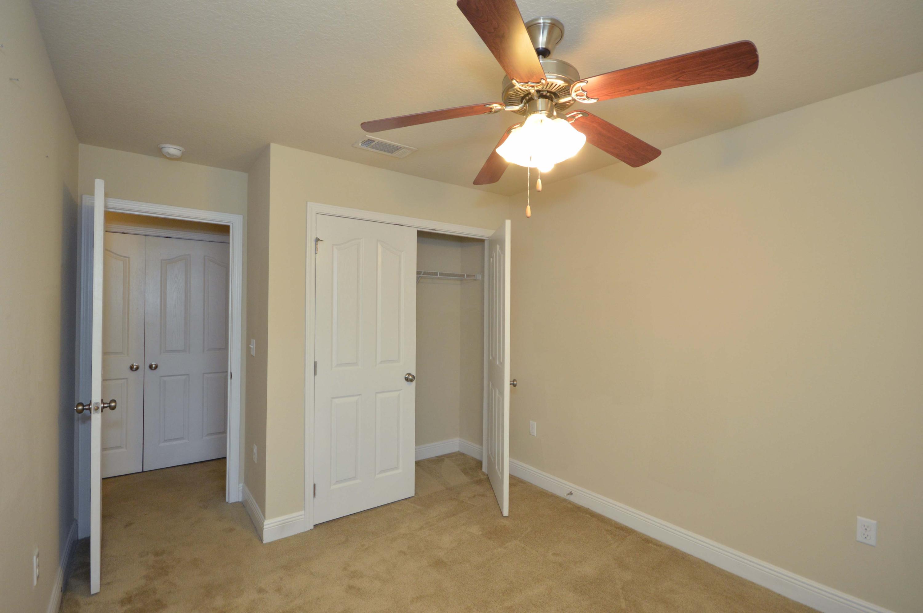 RESERVE POINTE - Residential