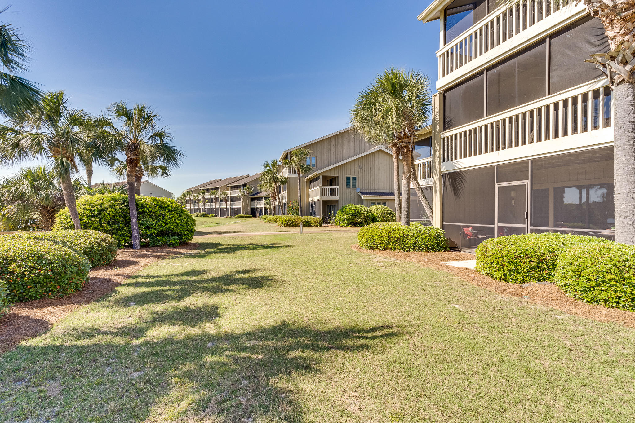 SEASCAPE CONDO PH 7 - Residential