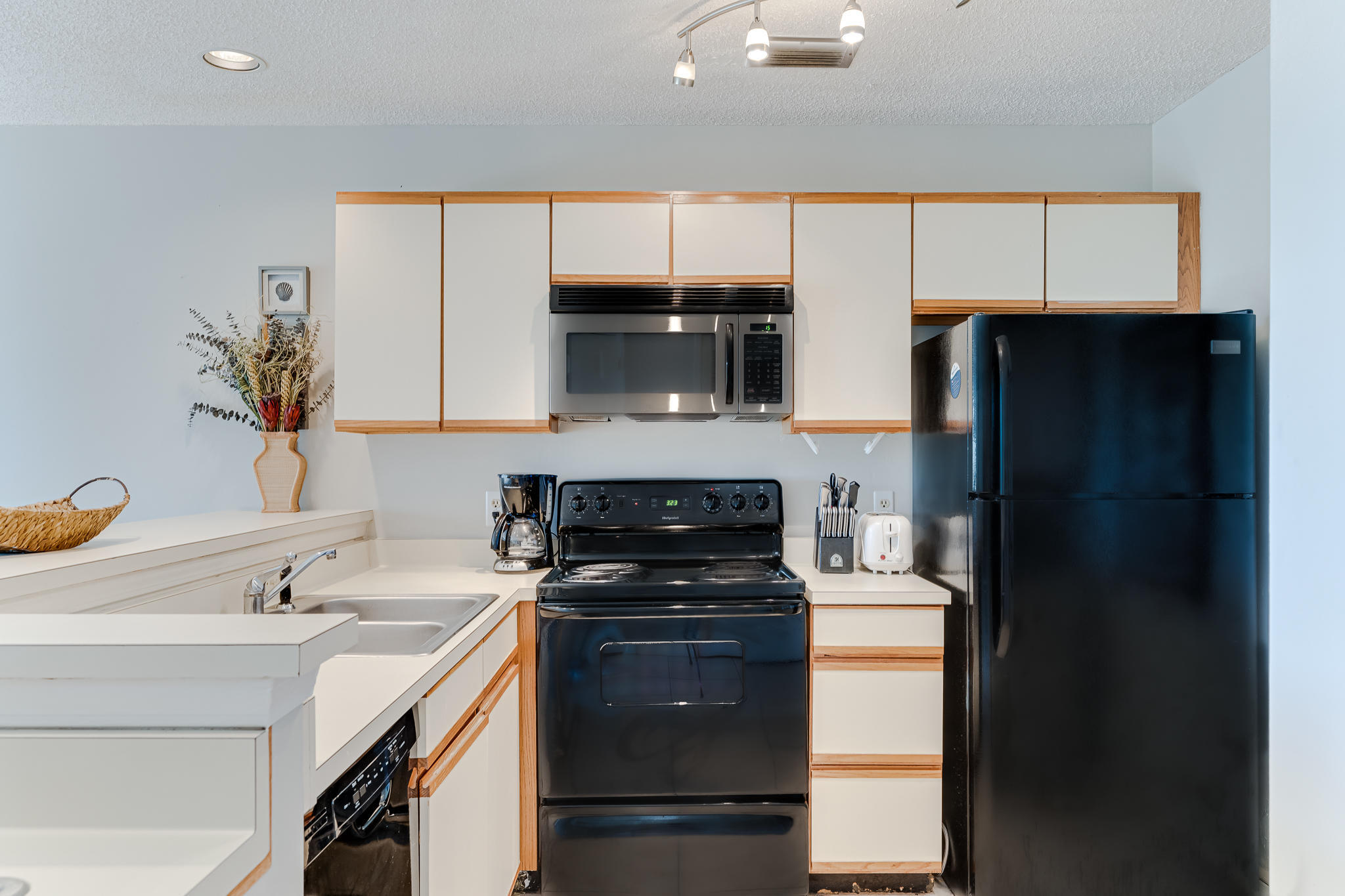 SEASCAPE CONDO PH 7 - Residential