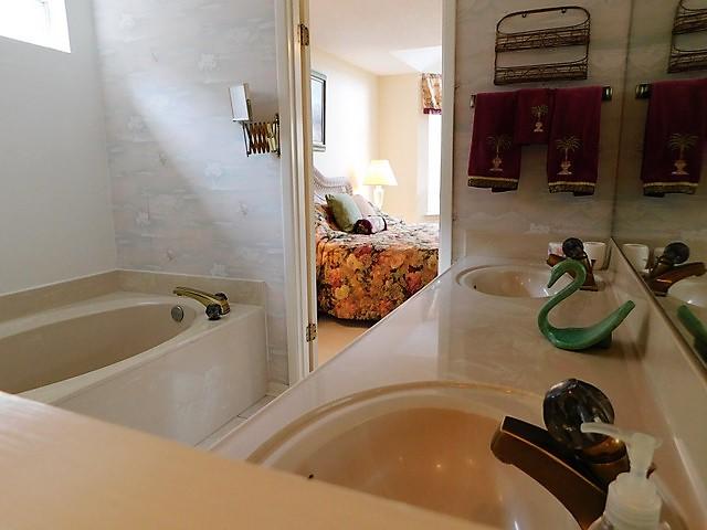 FAIRWAY LAKES PH 2 - Residential