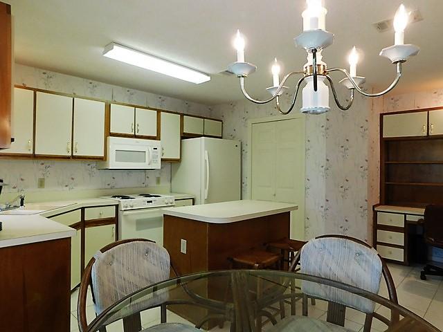 FAIRWAY LAKES PH 2 - Residential