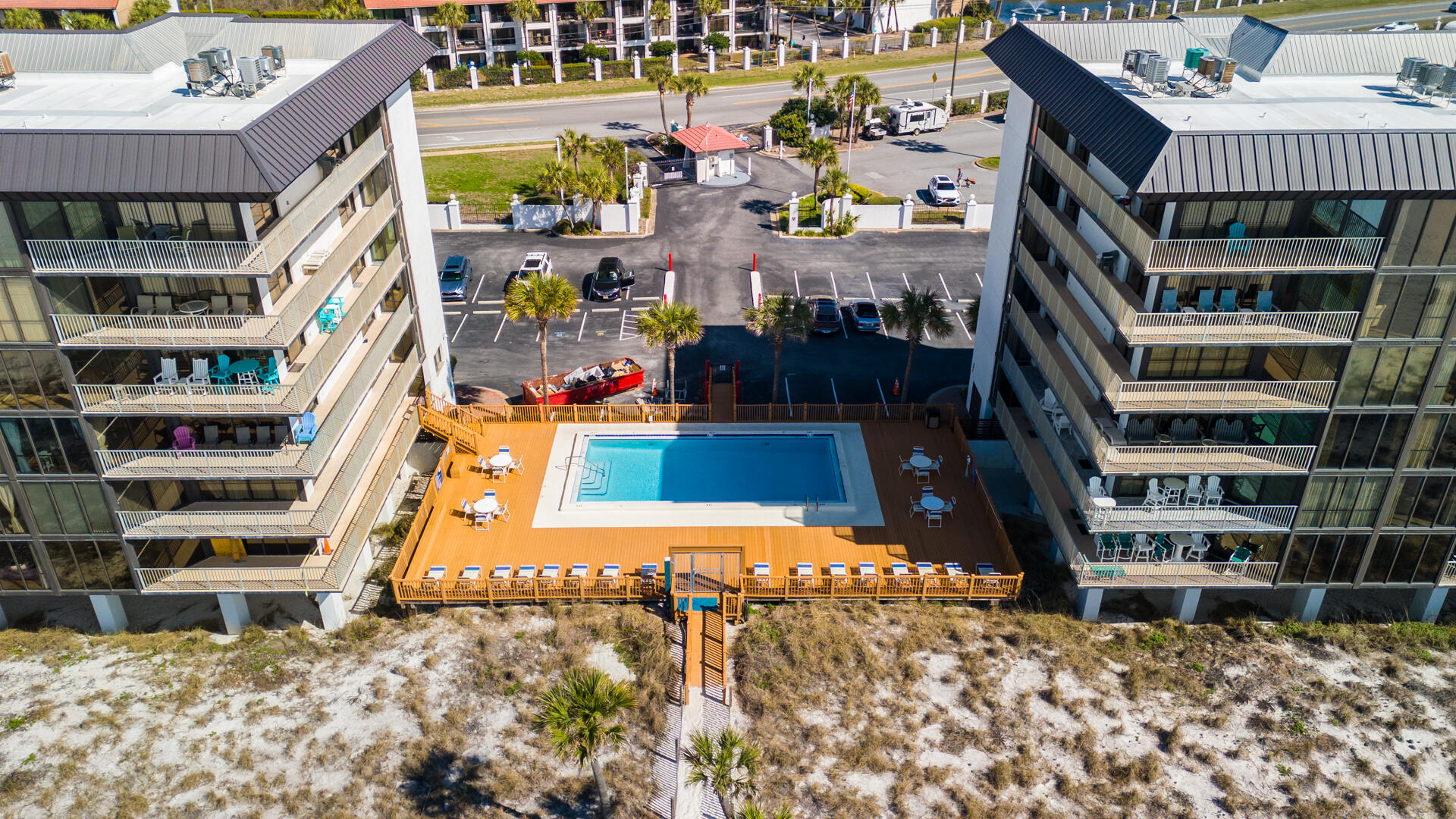 EDGEWATER - Residential