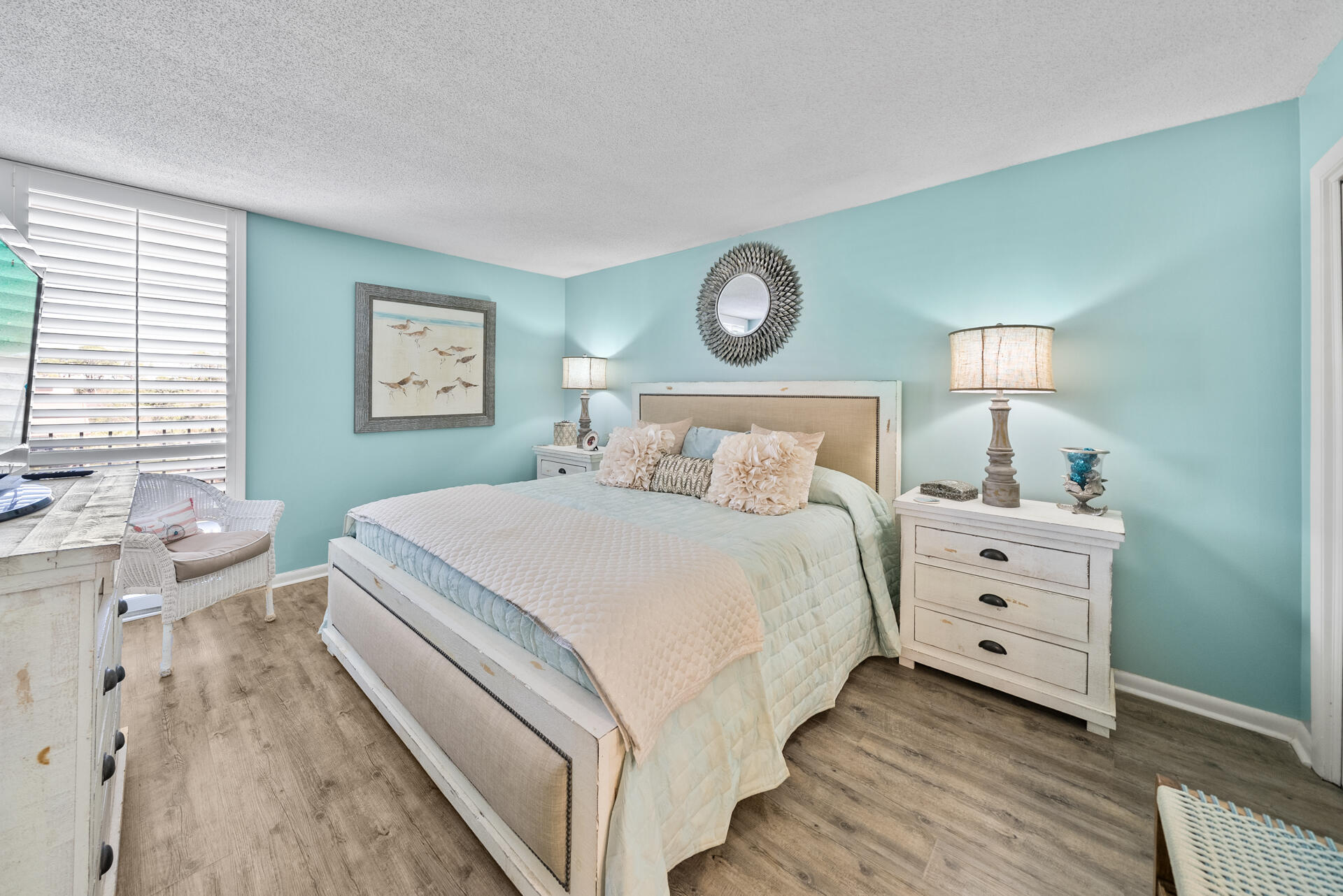 EDGEWATER - Residential