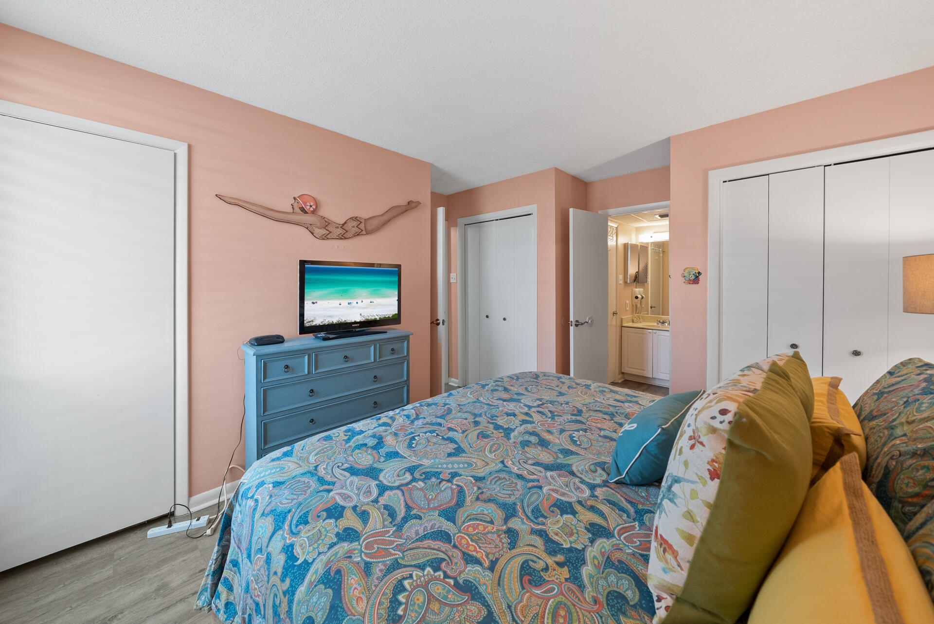 EDGEWATER - Residential