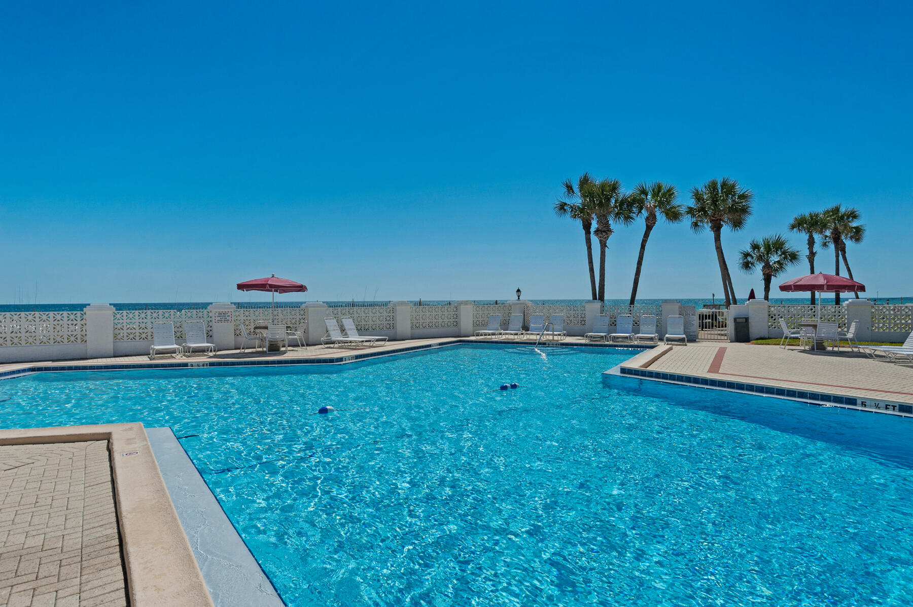 EL MATADOR CONDO - Residential