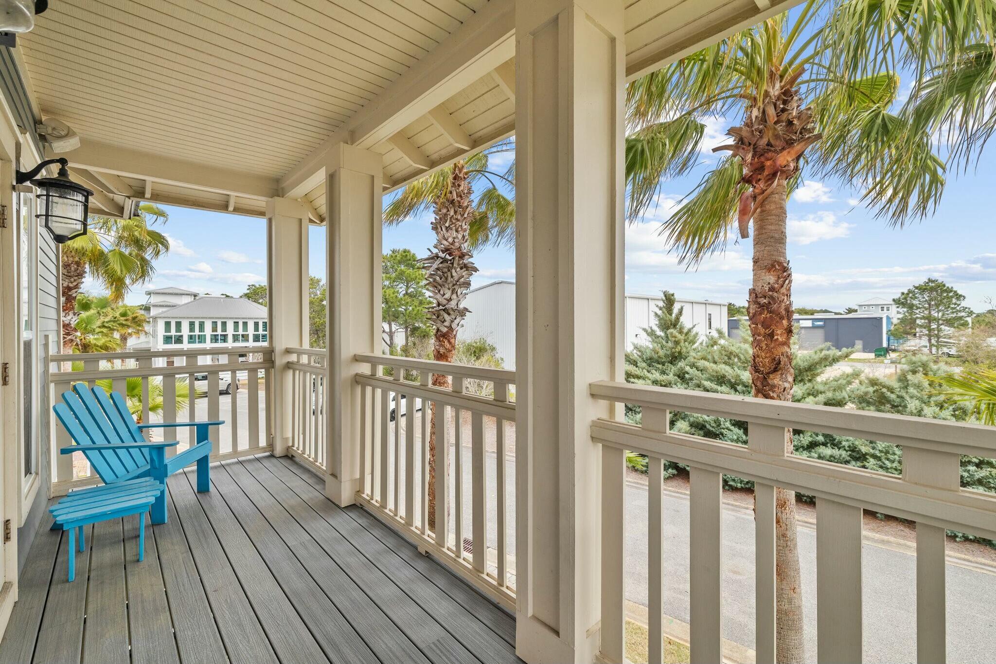 EMERALD WATERS VILLAGE - Residential