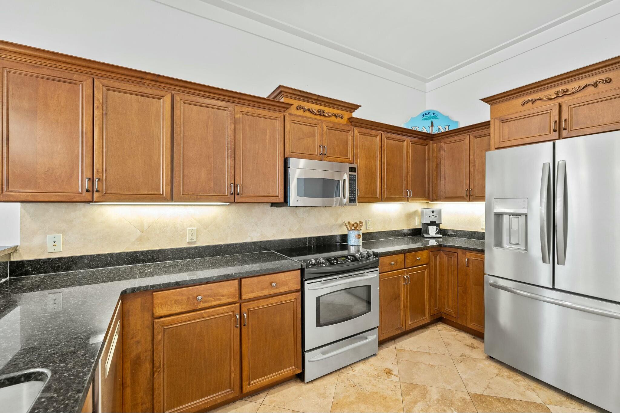 EMERALD WATERS VILLAGE - Residential