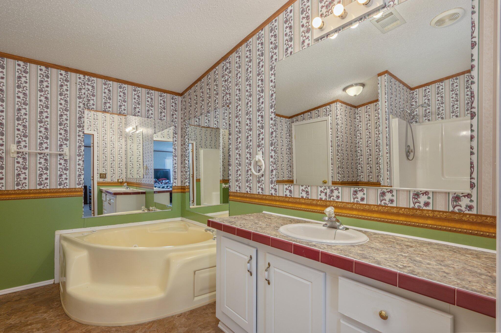KIMBERLY ESTATES - Residential