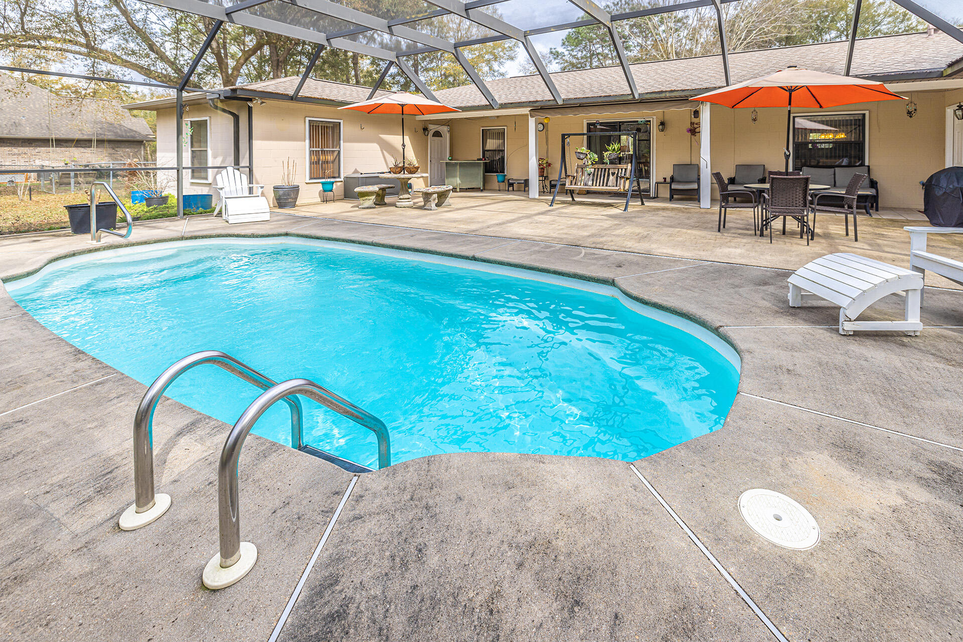 INWOOD ESTATES - Residential