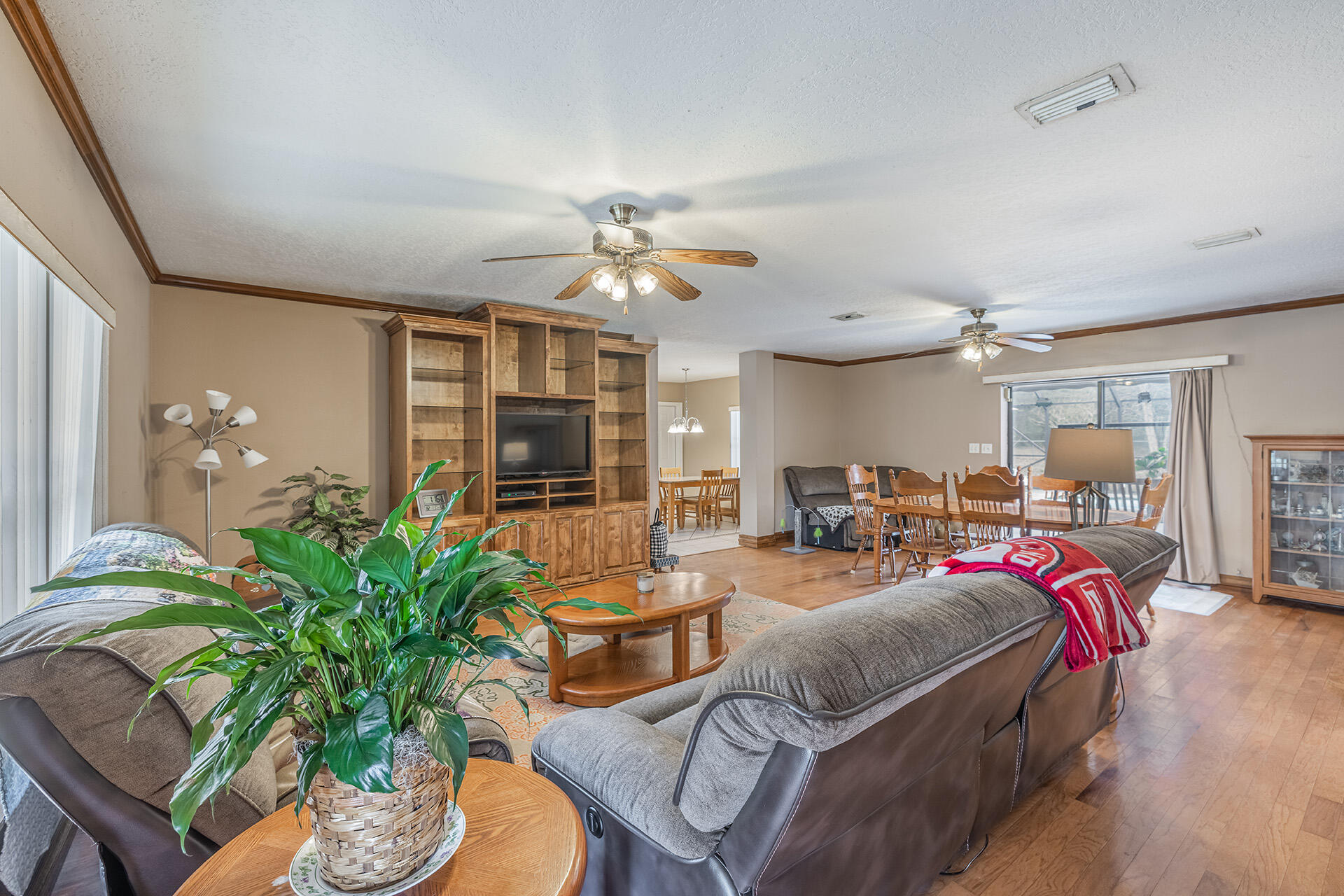 INWOOD ESTATES - Residential