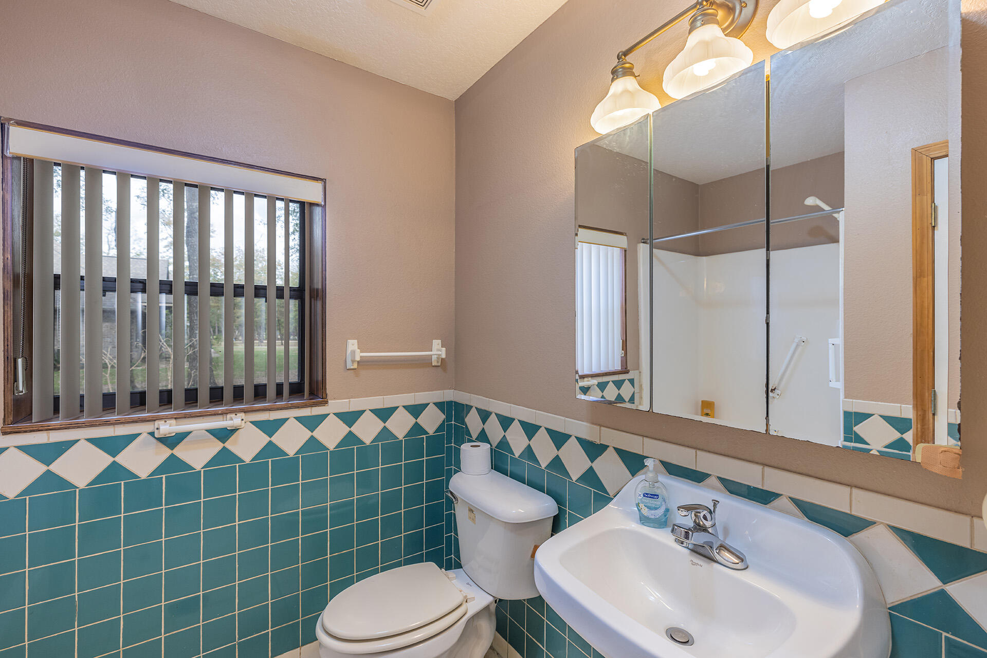 INWOOD ESTATES - Residential