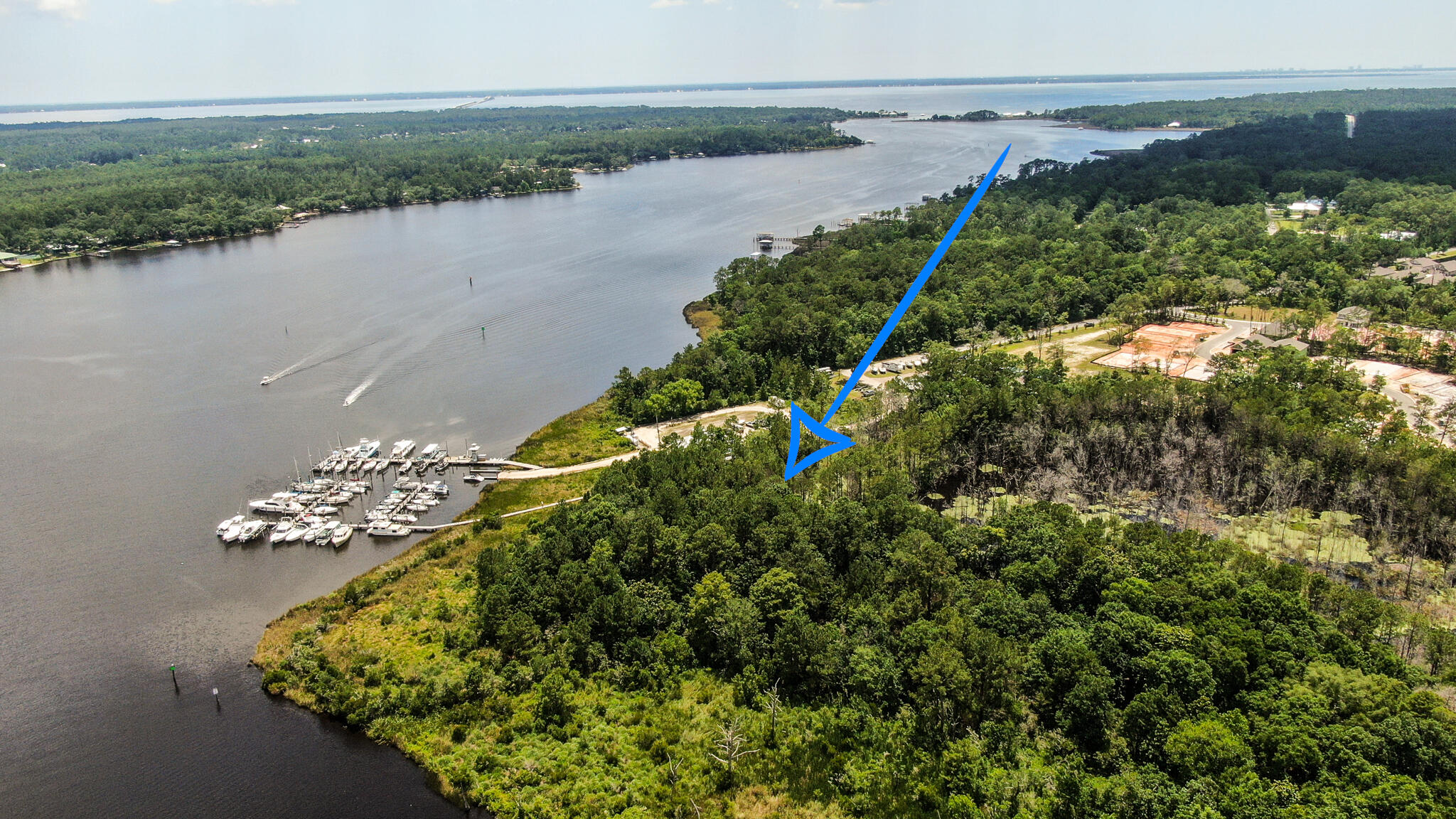 NO RECORDED SUBDIVISION - Land