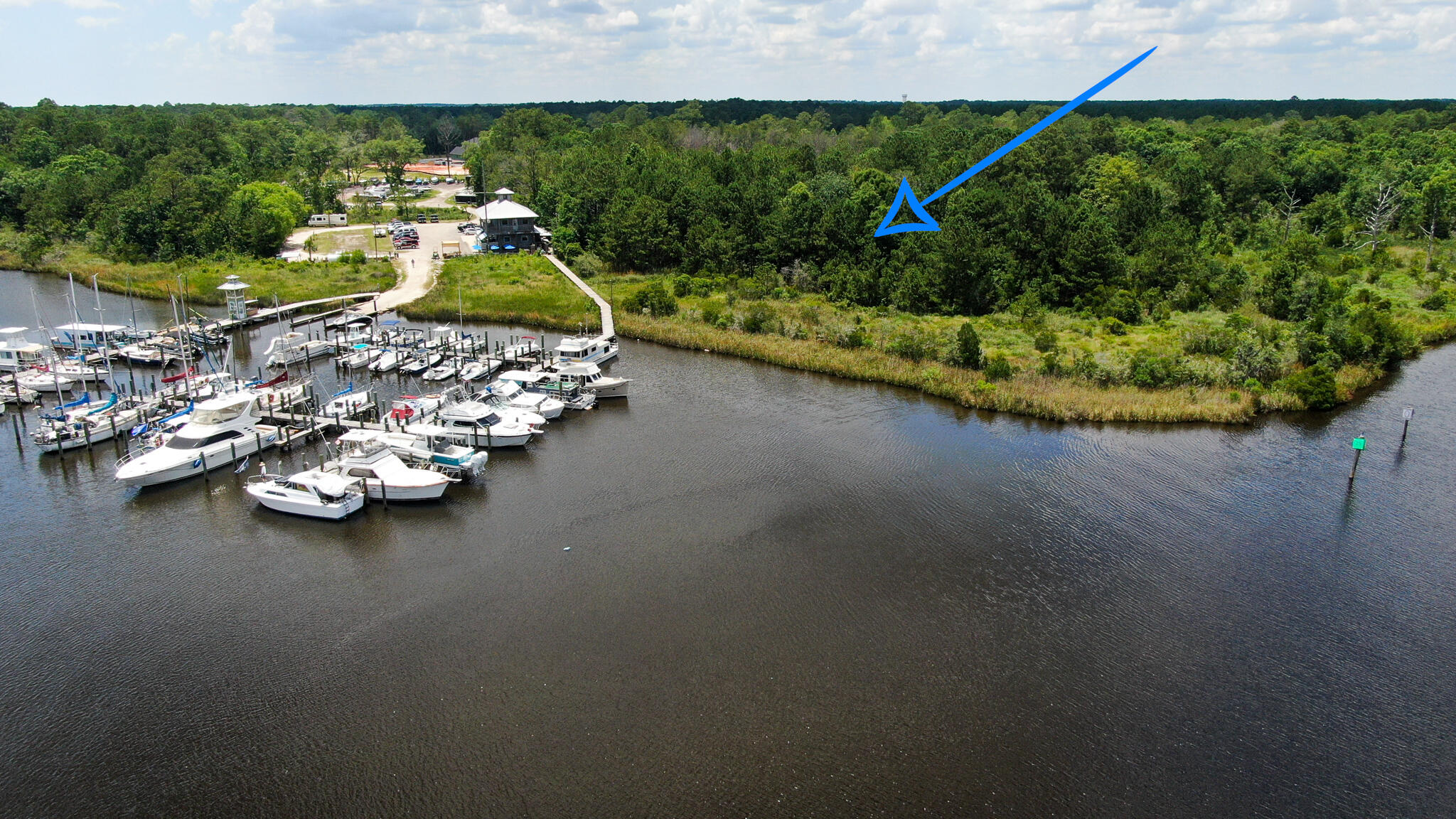 NO RECORDED SUBDIVISION - Land