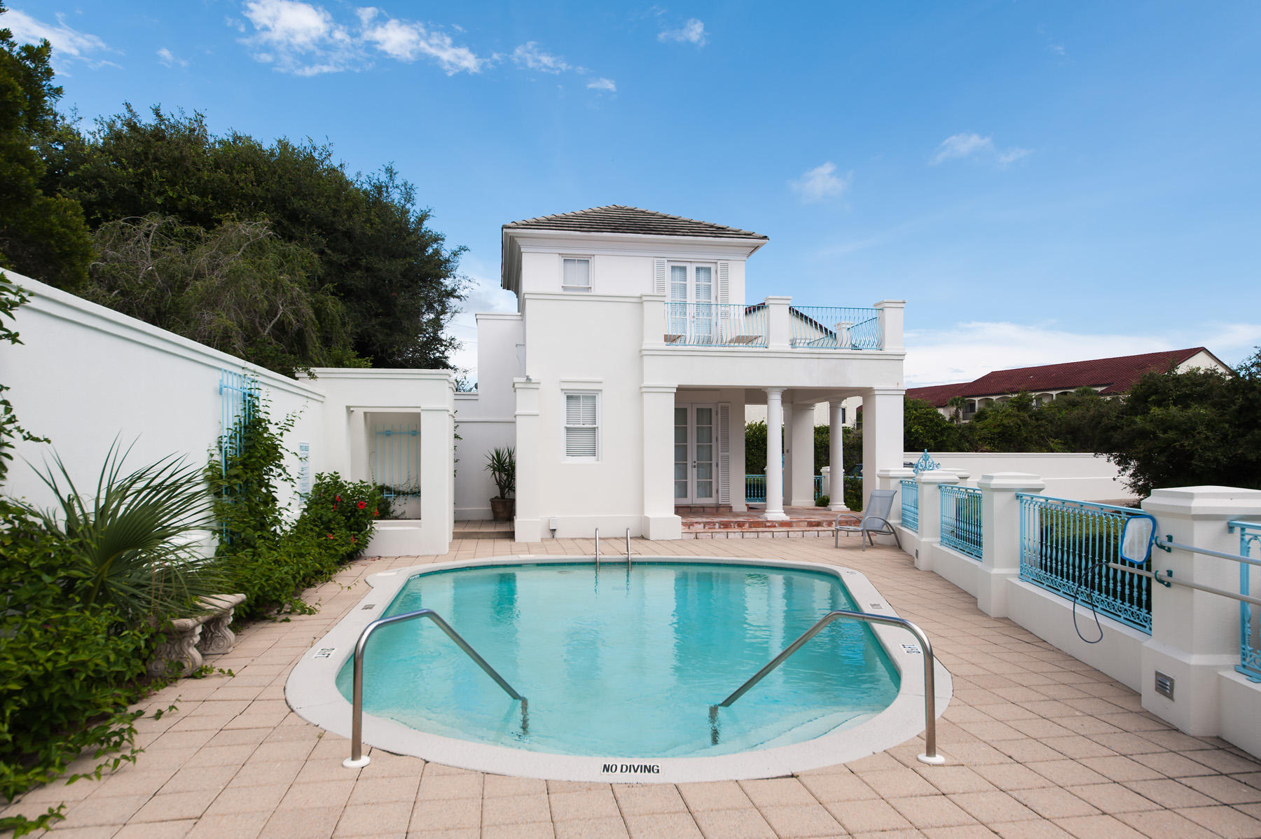 JASMINE DUNES - Land