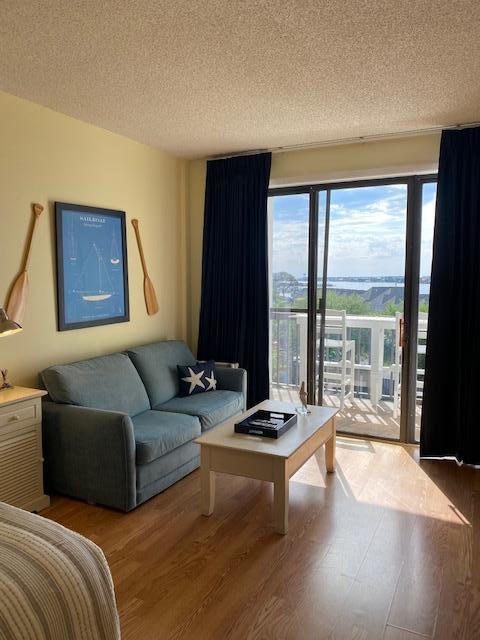 PIRATES BAY PH 1 - Residential