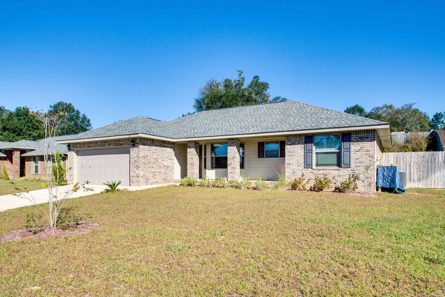 LIKE NEW!!!! Beautiful 3-bedroom 2-bath Craftsman style home, featuring a desirable open floor plan. There are a lot of architecturally interesting features in this home- from the vaulted ceiling in the living room with plant shelves above the guest hall, to the bay style window in the dining nook, to the treyed ceiling in the master bedroom. You won't look far to find a unique angle or feature. This floorplan is a split bedroom with a master en suite featuring a double vanity, walk-in shower and separate soaking tub on one side and on the other side there are two generously sized bedrooms and a guest bath. The living room is perfect for entertaining and is separated from the kitchen by a breakfast bar. The large, fenced backyard looks over a natural preserve wooded area. Call TODAY!!