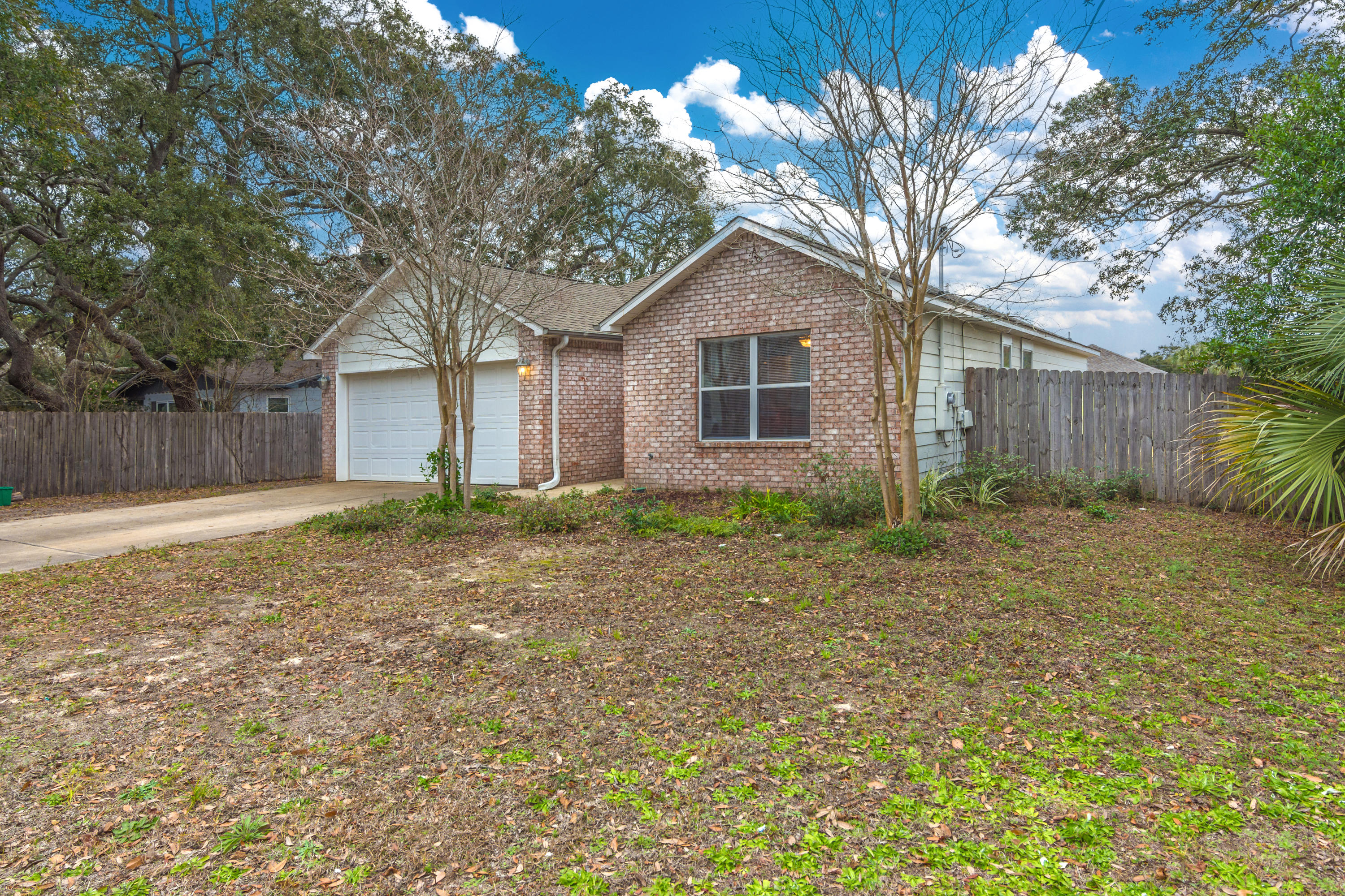 RACETRACK ROAD 1ST - Residential