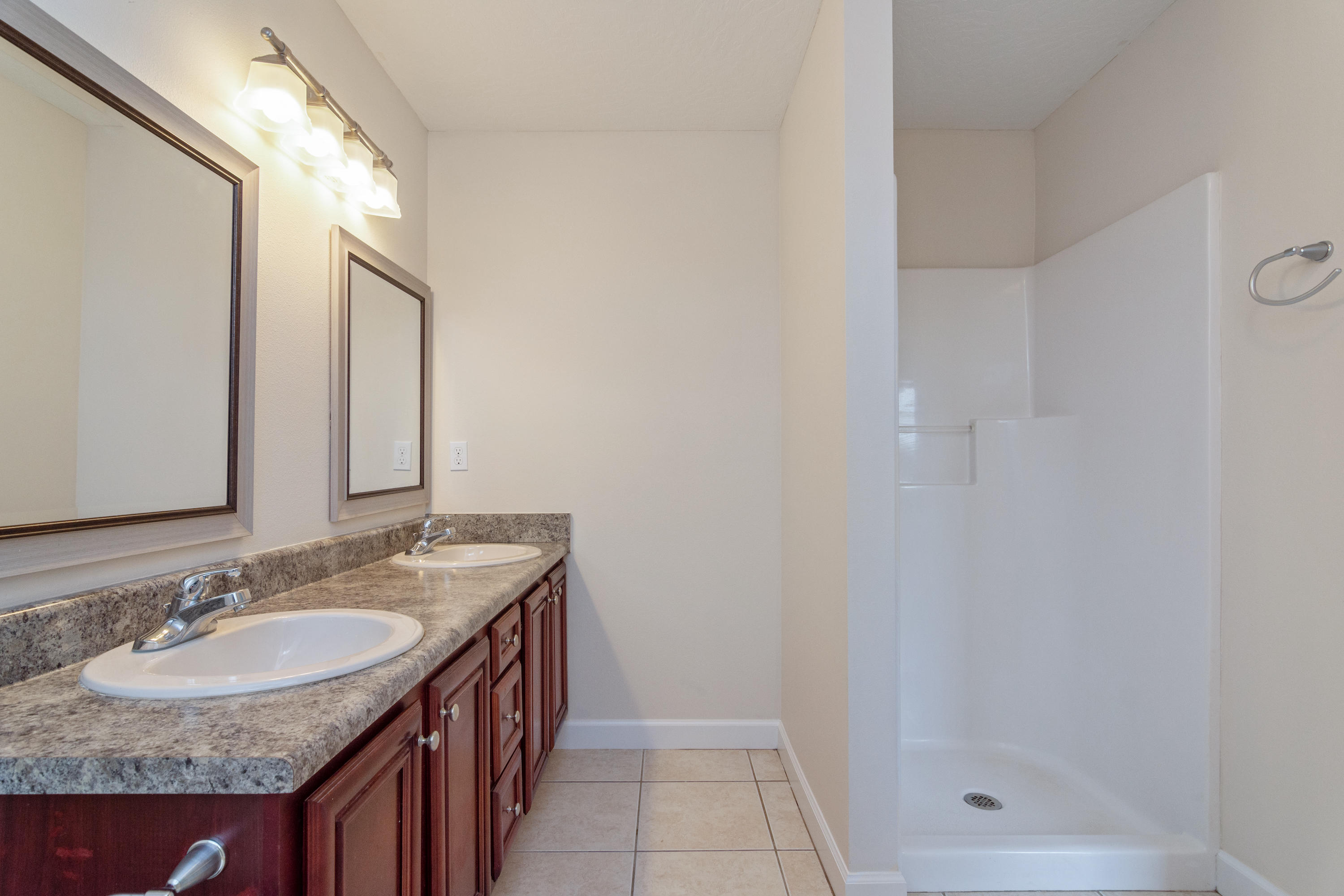 RACETRACK ROAD 1ST - Residential