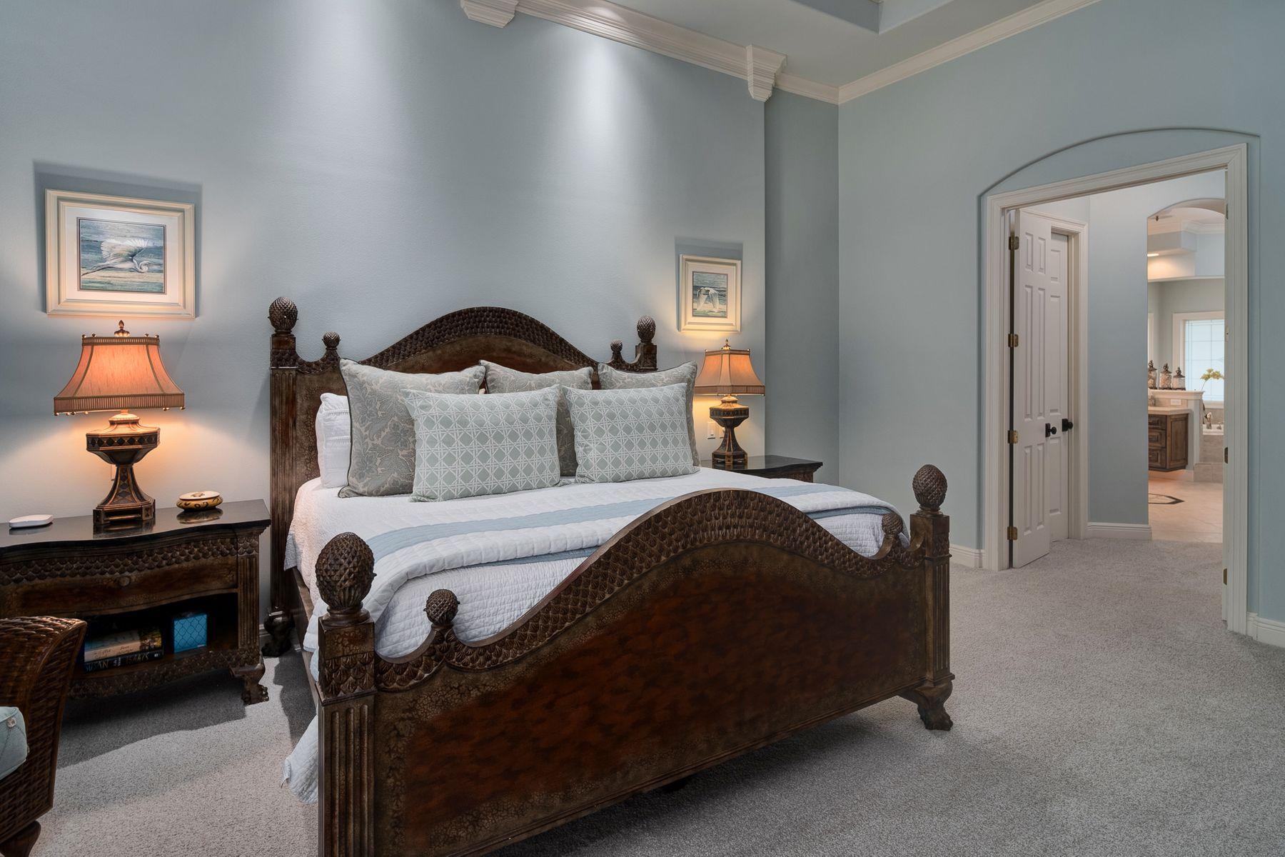 BURNT PINE - Residential