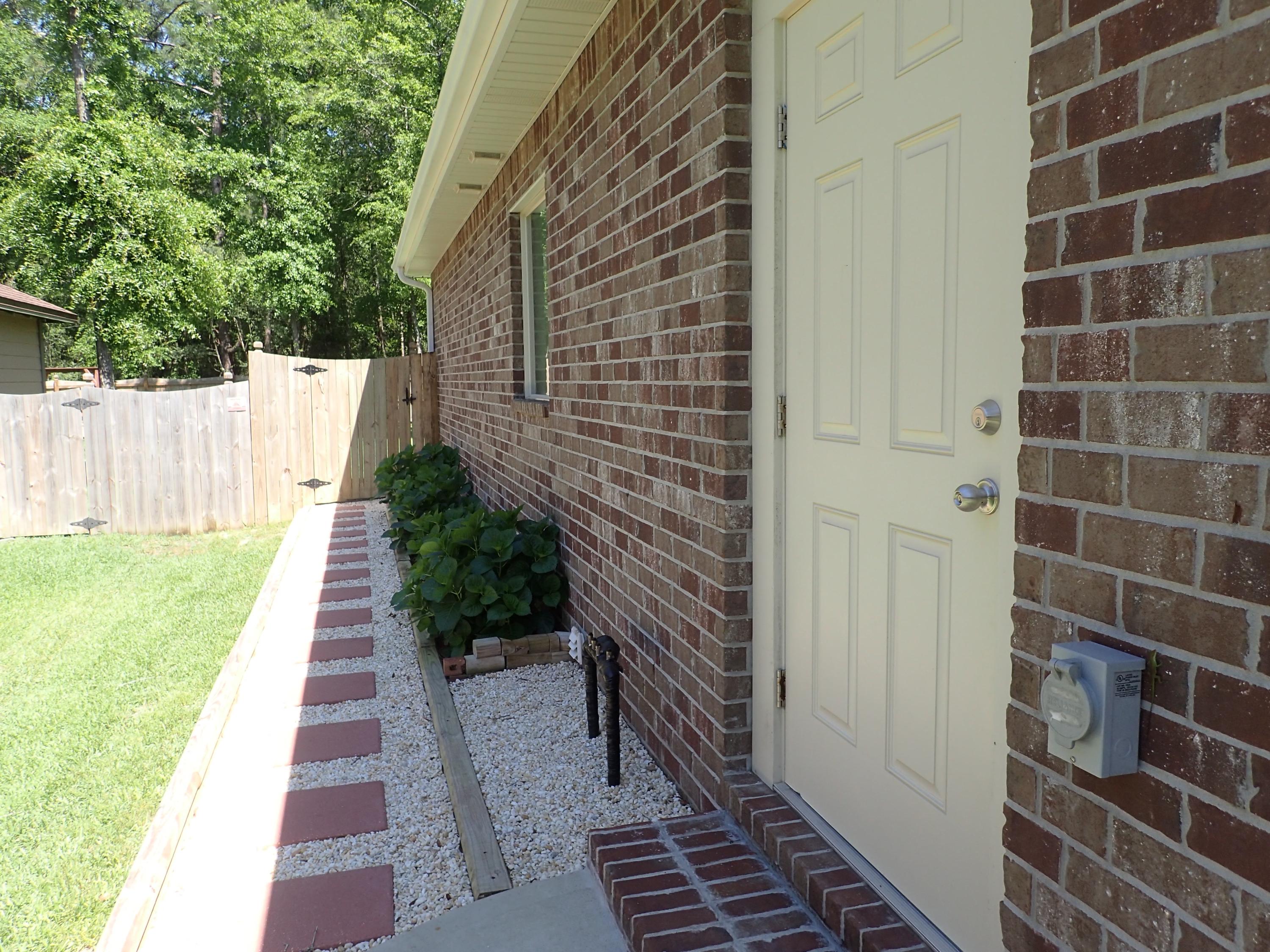 ZACHARY ESTATES - Residential