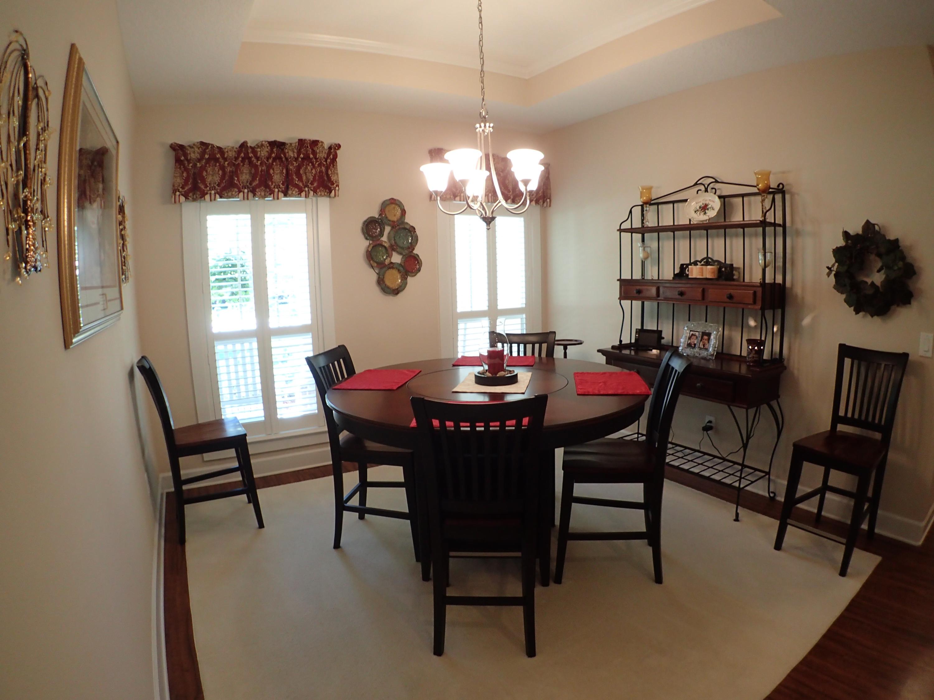 ZACHARY ESTATES - Residential