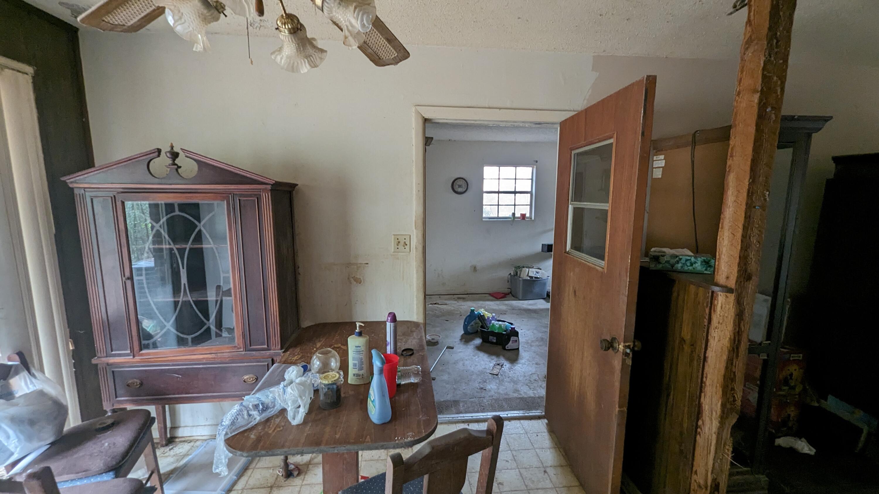 NO RECORDED SUBDIVISION - Residential