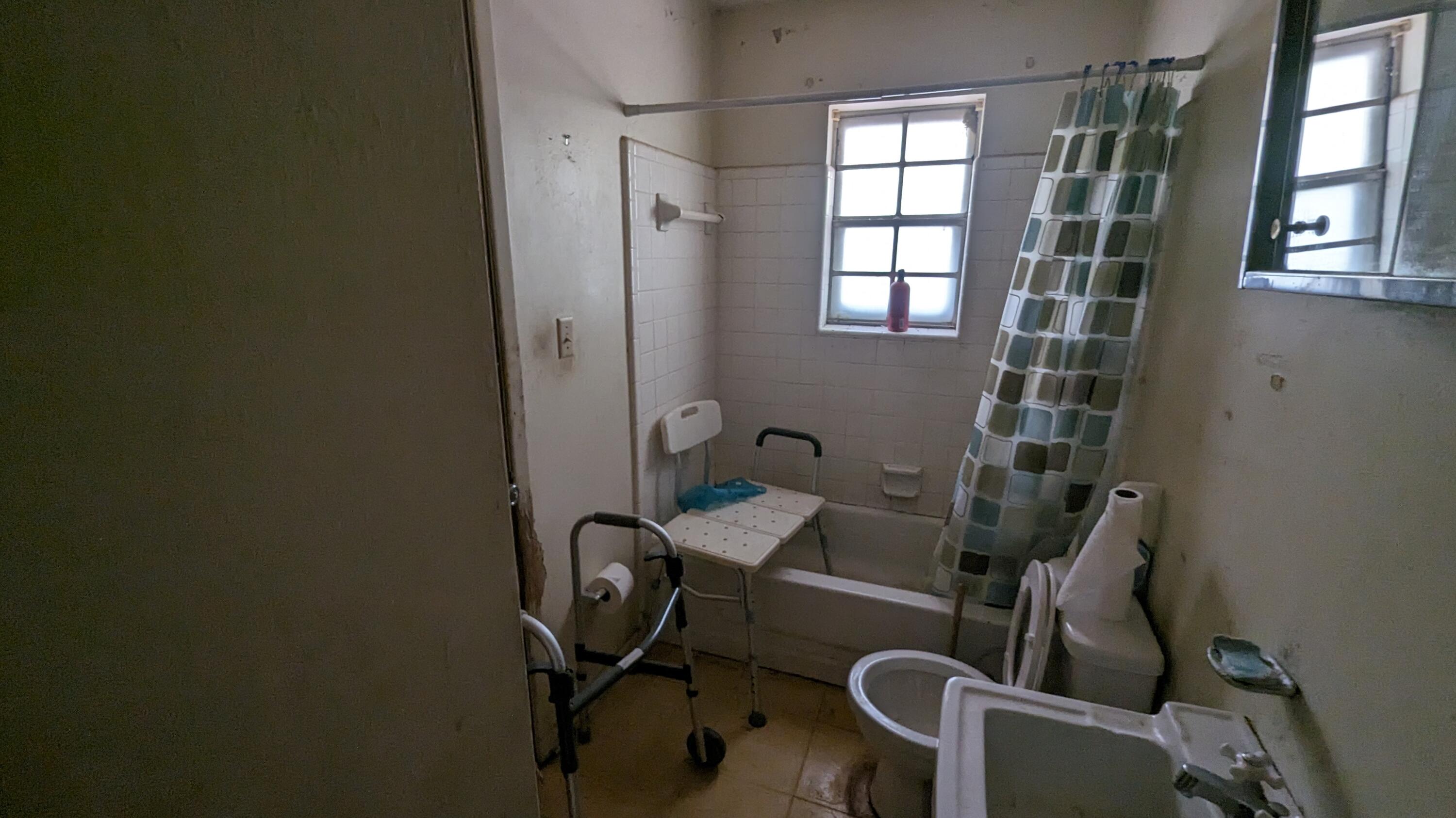 NO RECORDED SUBDIVISION - Residential