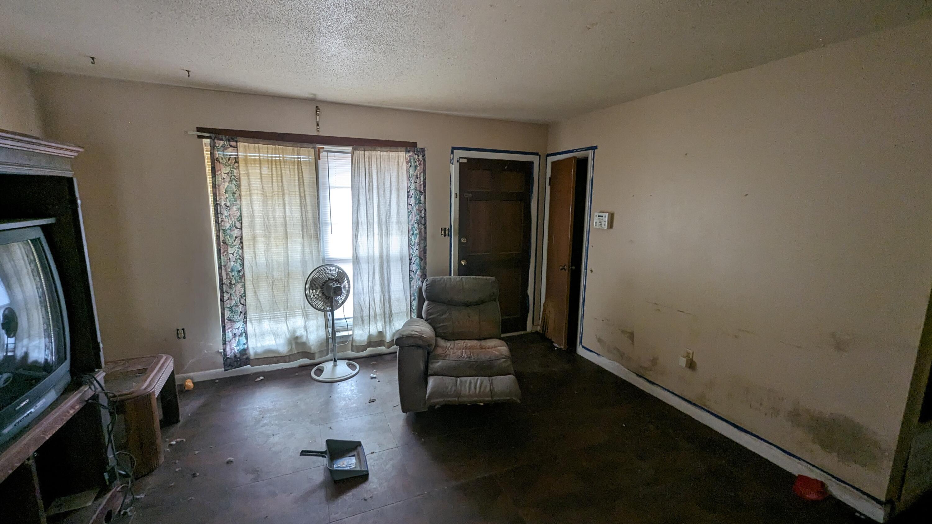 NO RECORDED SUBDIVISION - Residential