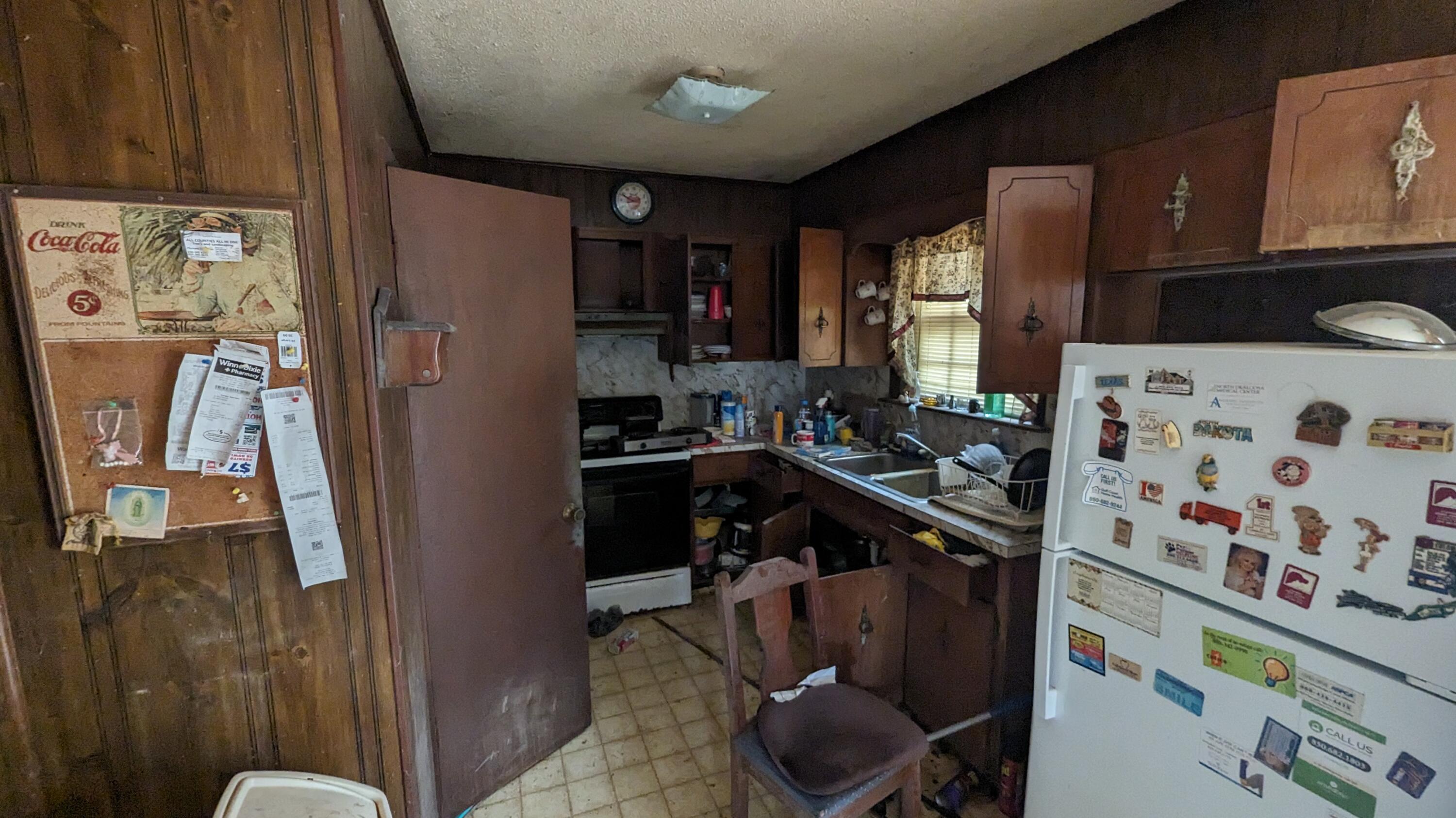 NO RECORDED SUBDIVISION - Residential