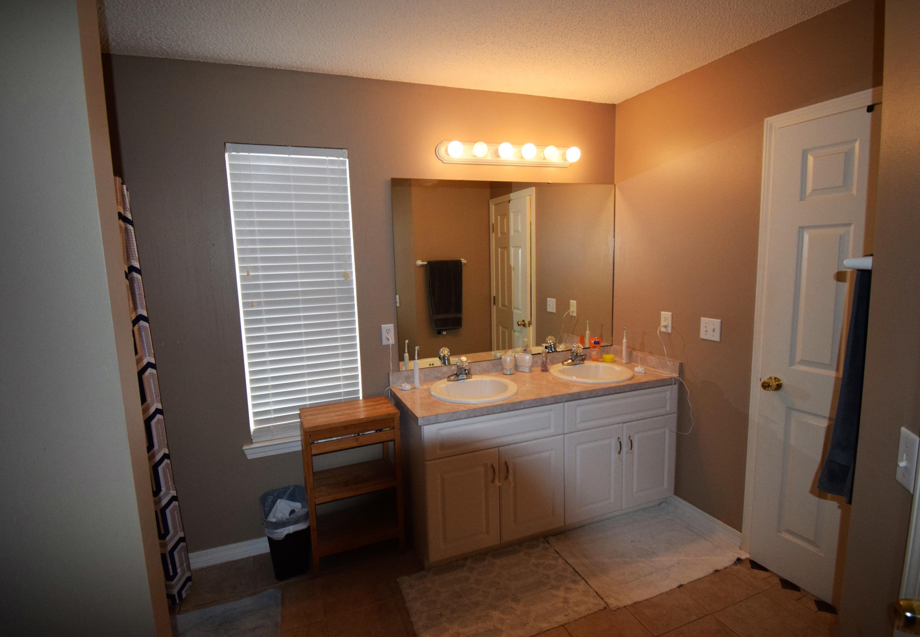 NORTHVIEW ESTATES 7TH ADDN - Residential