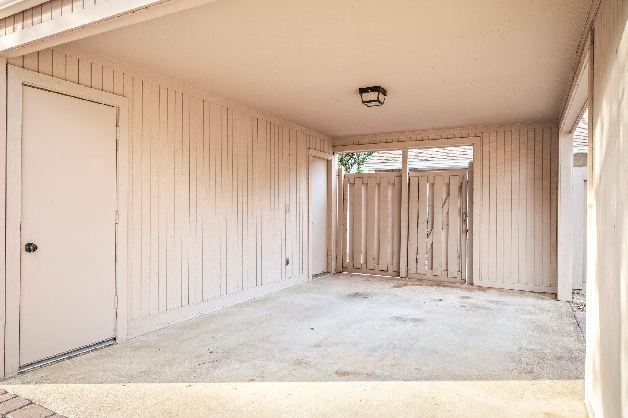 ROYAL OAK VILLAGE - Residential