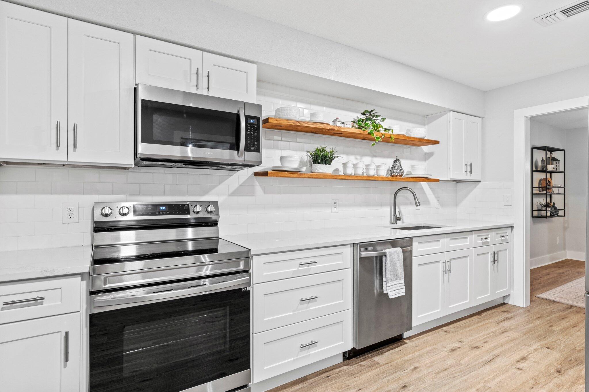 ROYAL OAK VILLAGE - Residential