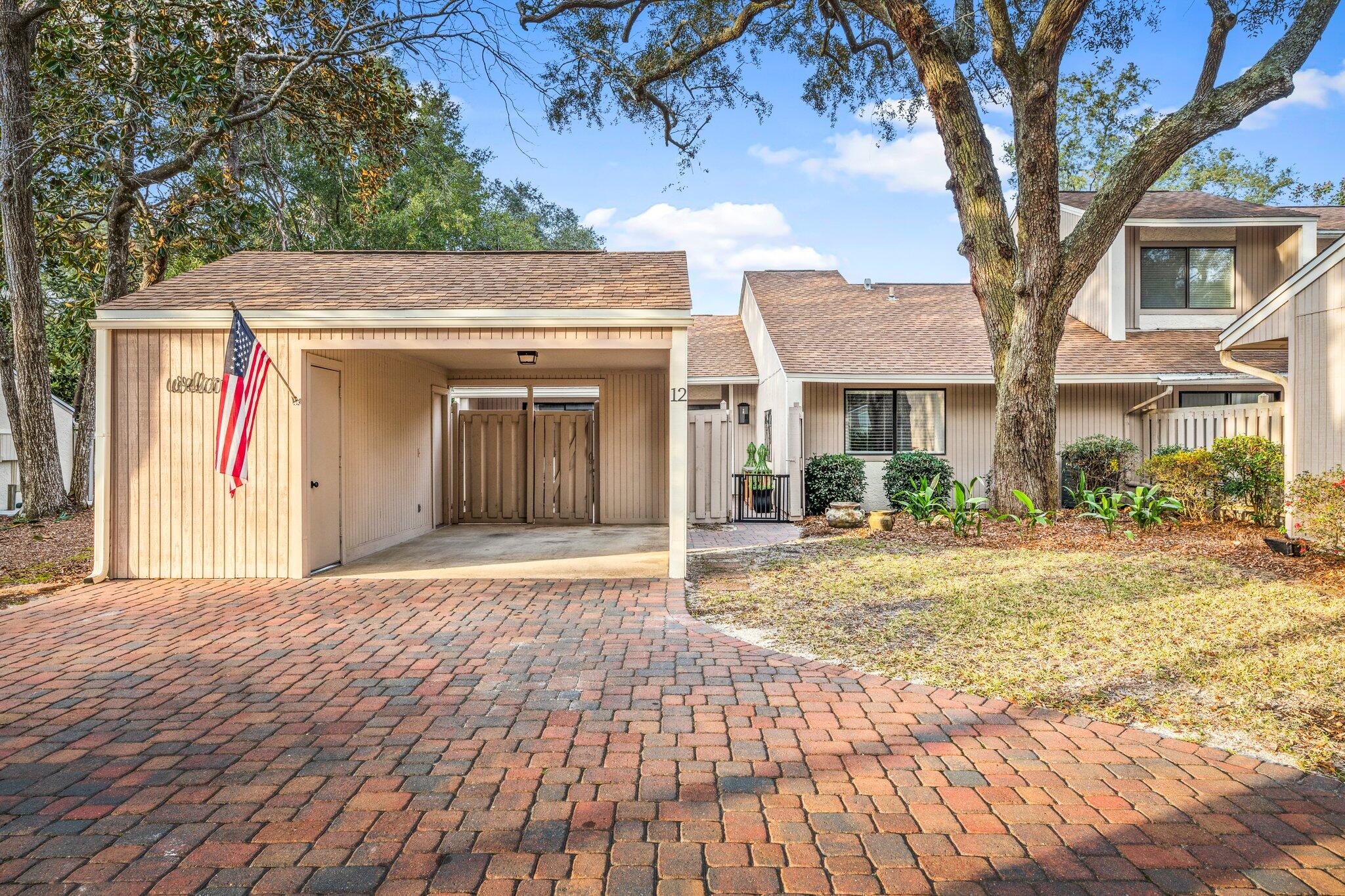 ROYAL OAK VILLAGE - Residential