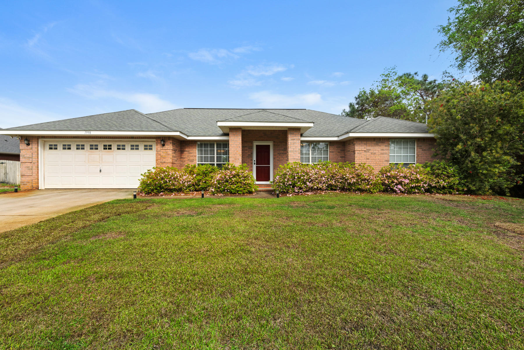 HOLLEY BY THE SEA - Residential