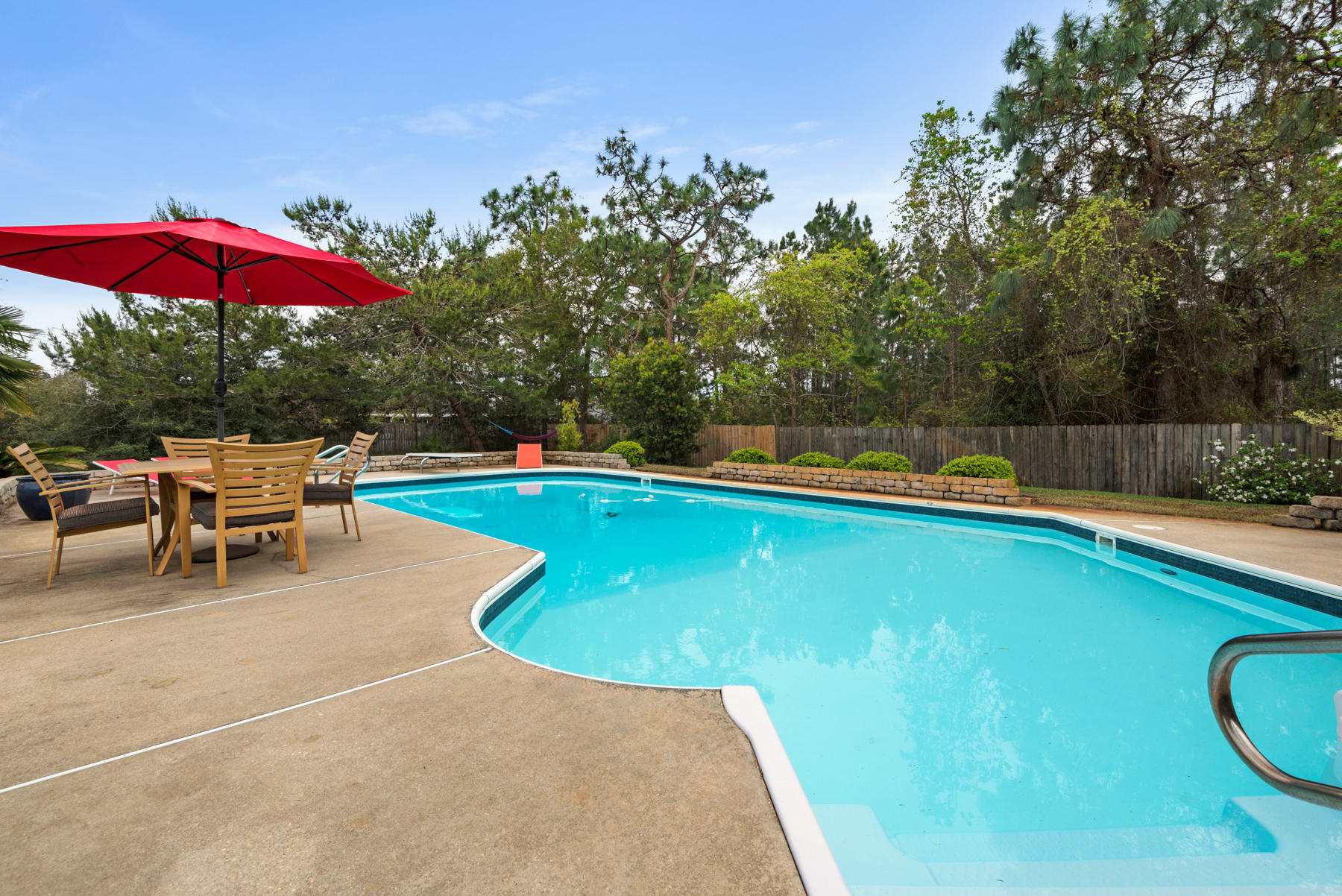 HOLLEY BY THE SEA - Residential