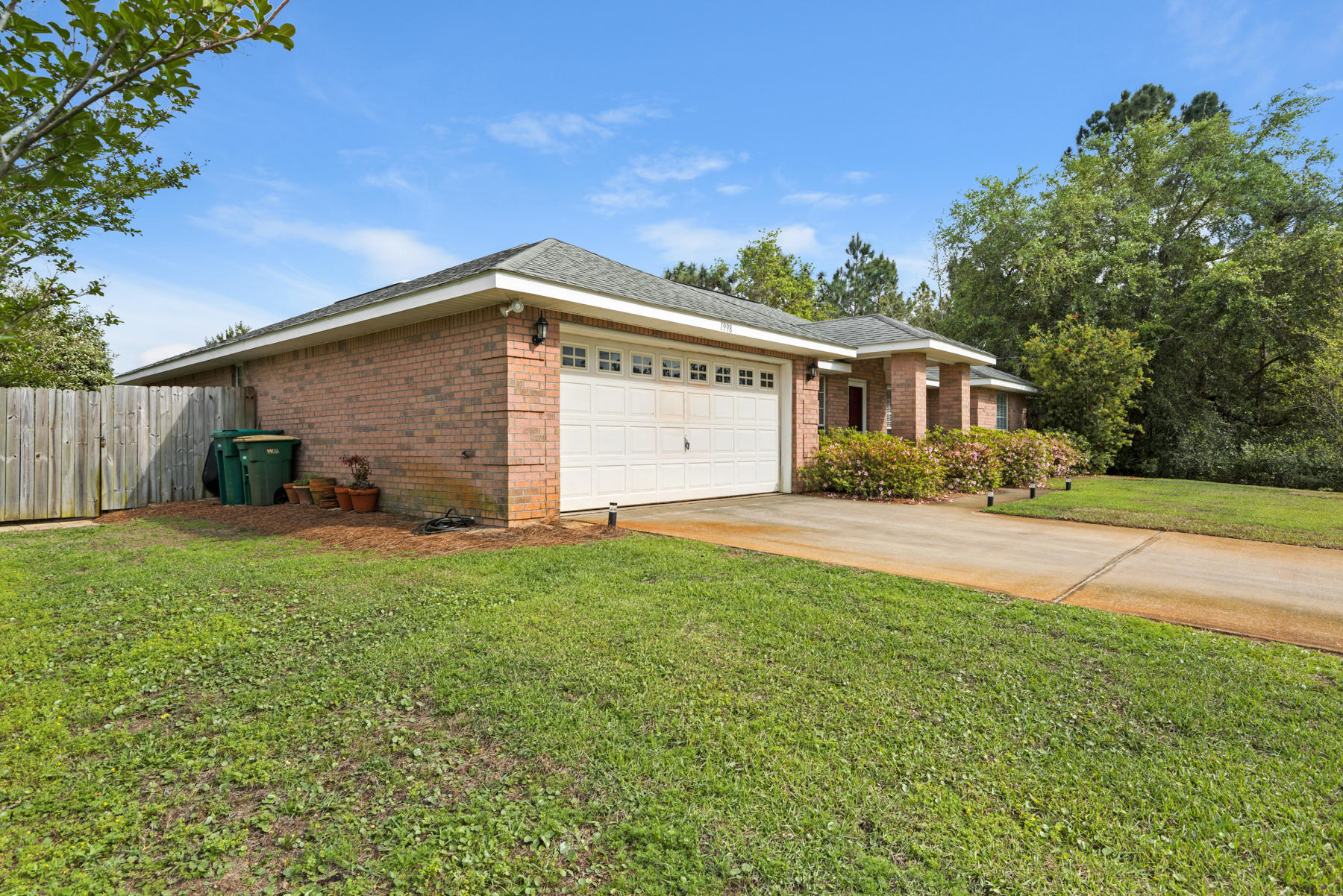 HOLLEY BY THE SEA - Residential