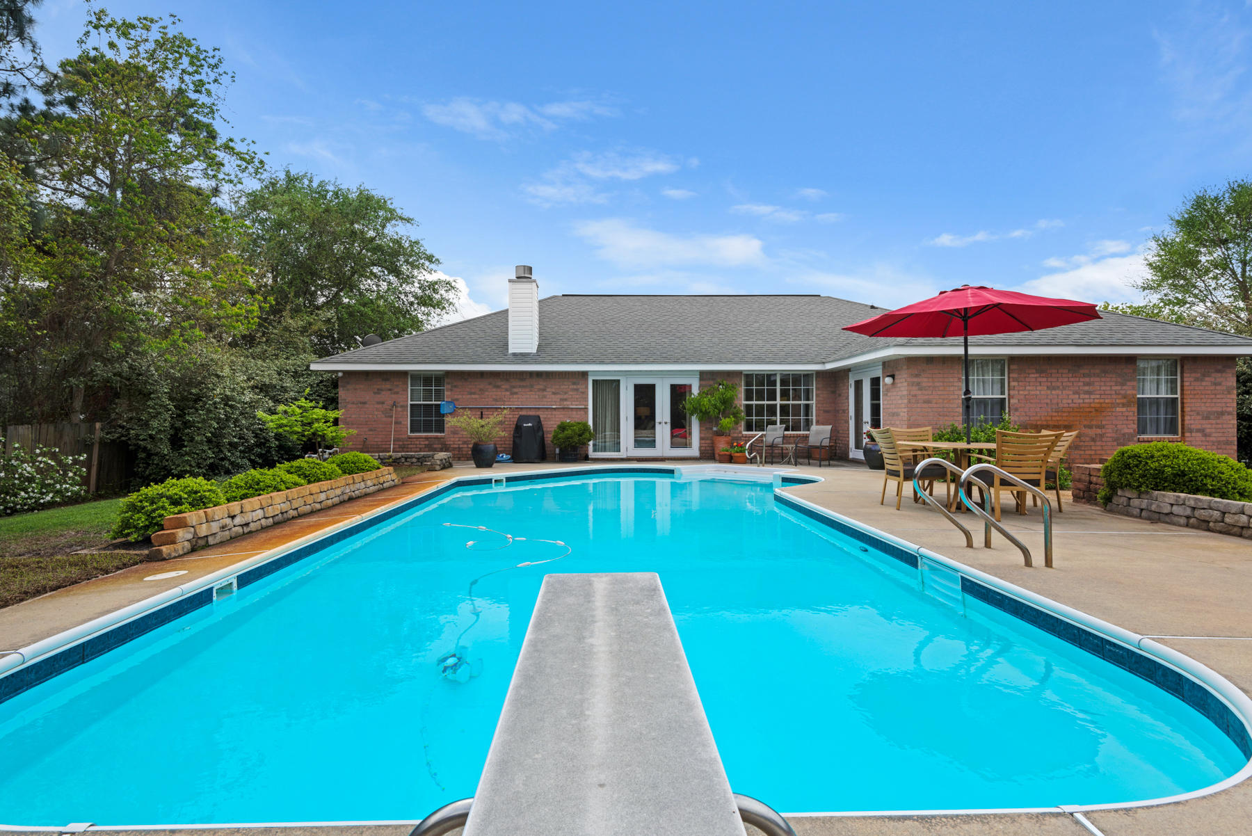 HOLLEY BY THE SEA - Residential