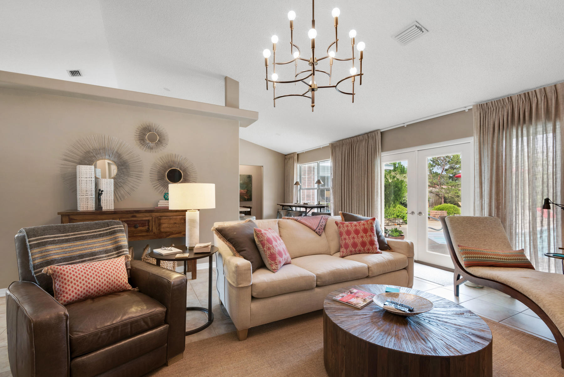 HOLLEY BY THE SEA - Residential