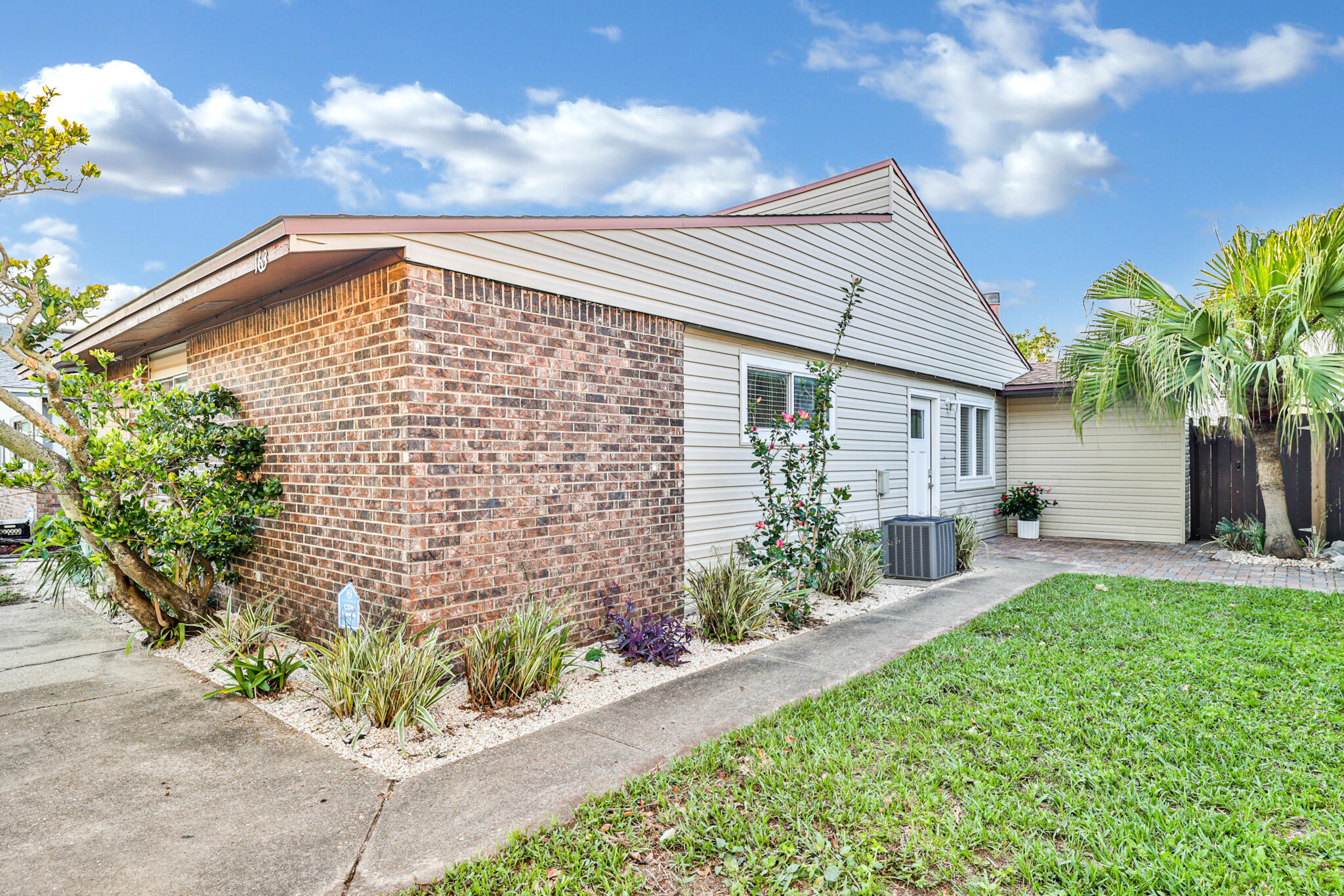 DESTIN INDIAN OAK - Residential