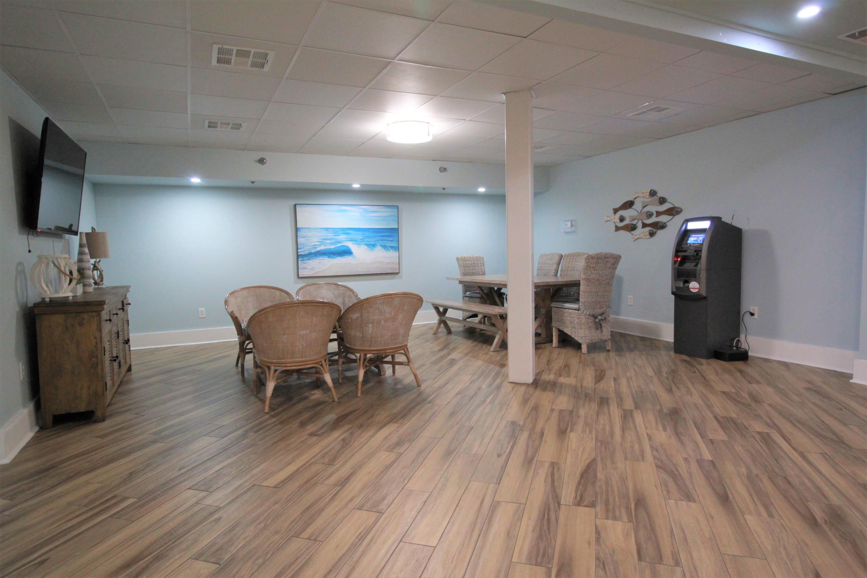 SUNDESTIN INTERNATIONAL CONDO - Residential