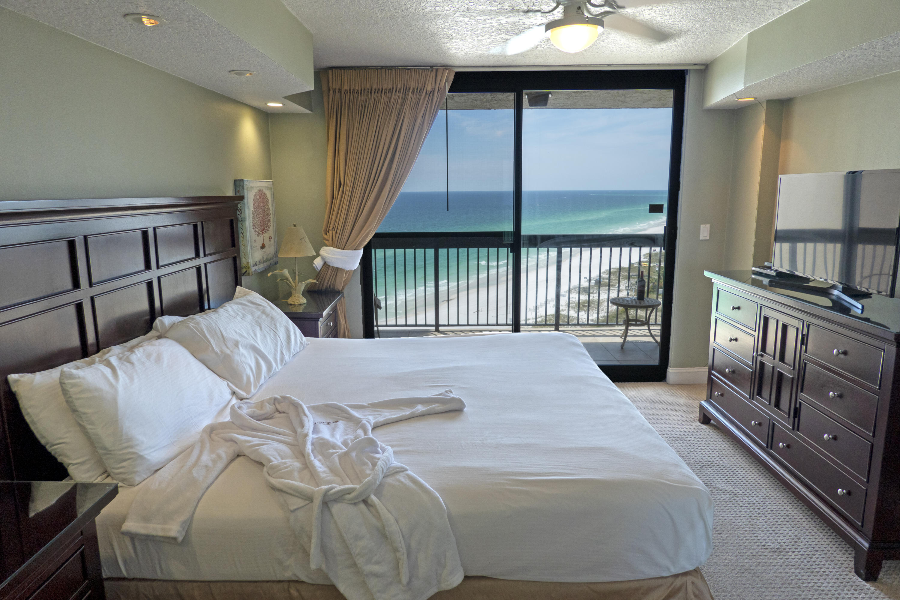 SUNDESTIN INTERNATIONAL CONDO - Residential