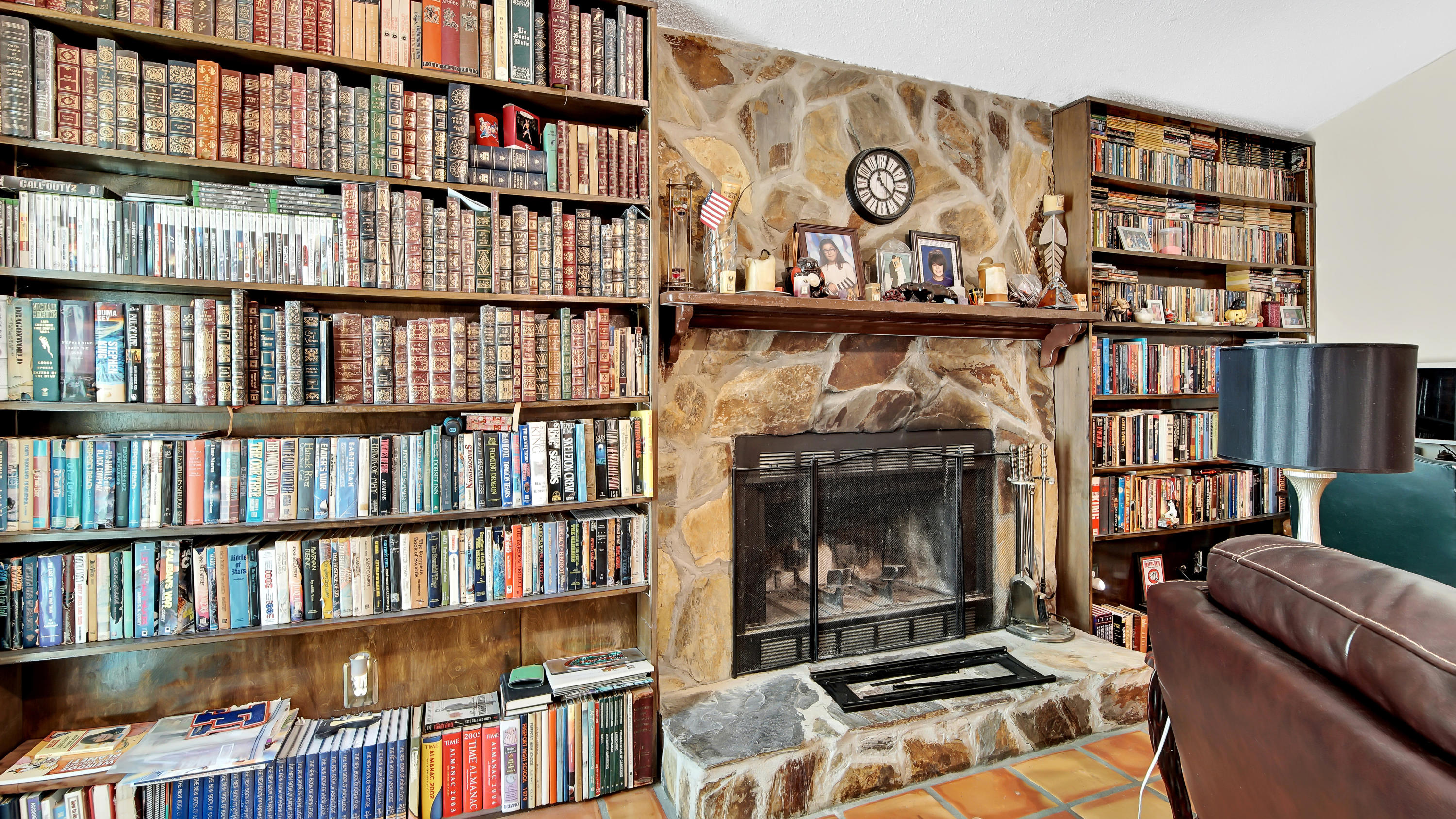 EMERALD SHORES - Residential