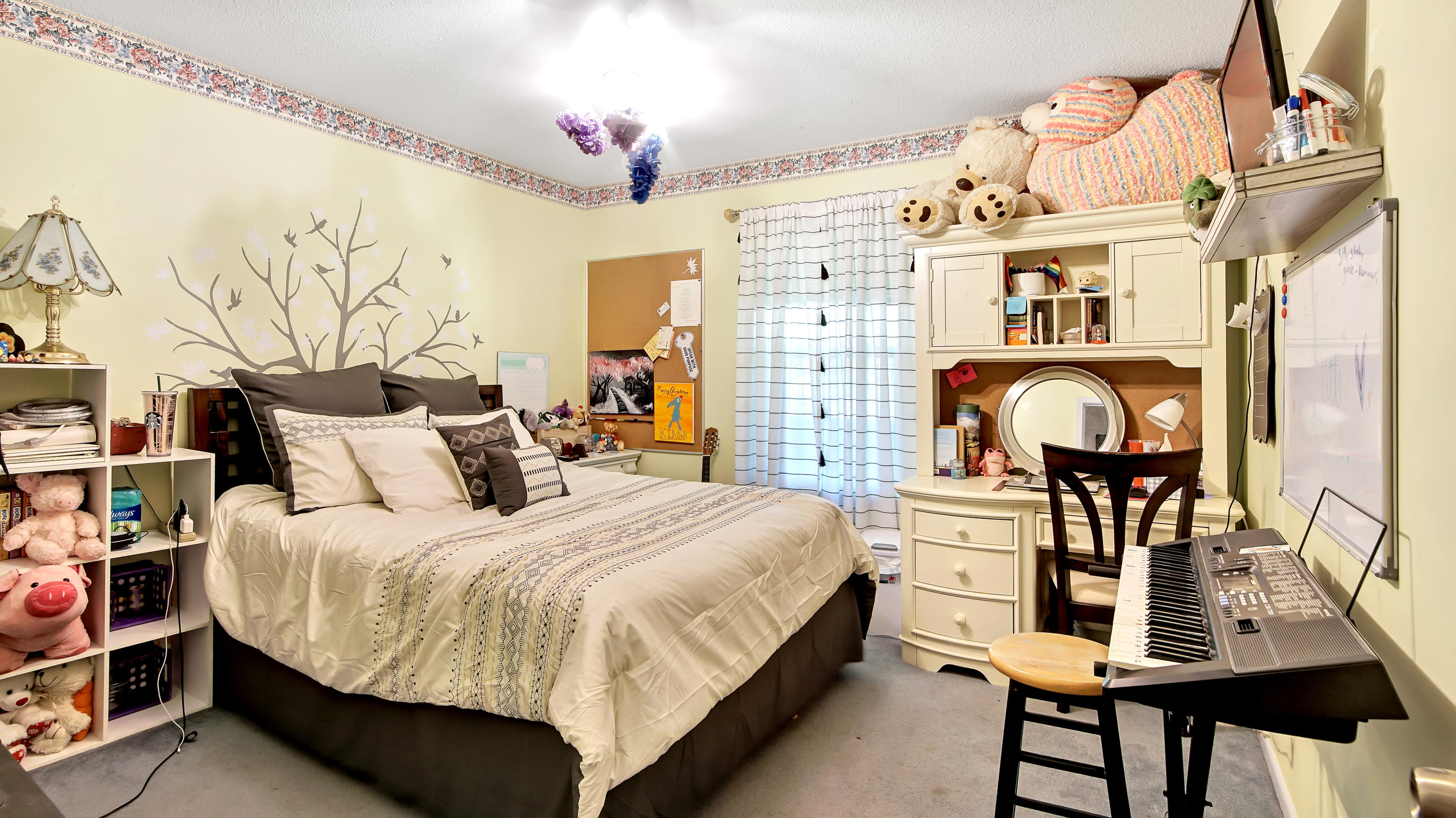 EMERALD SHORES - Residential