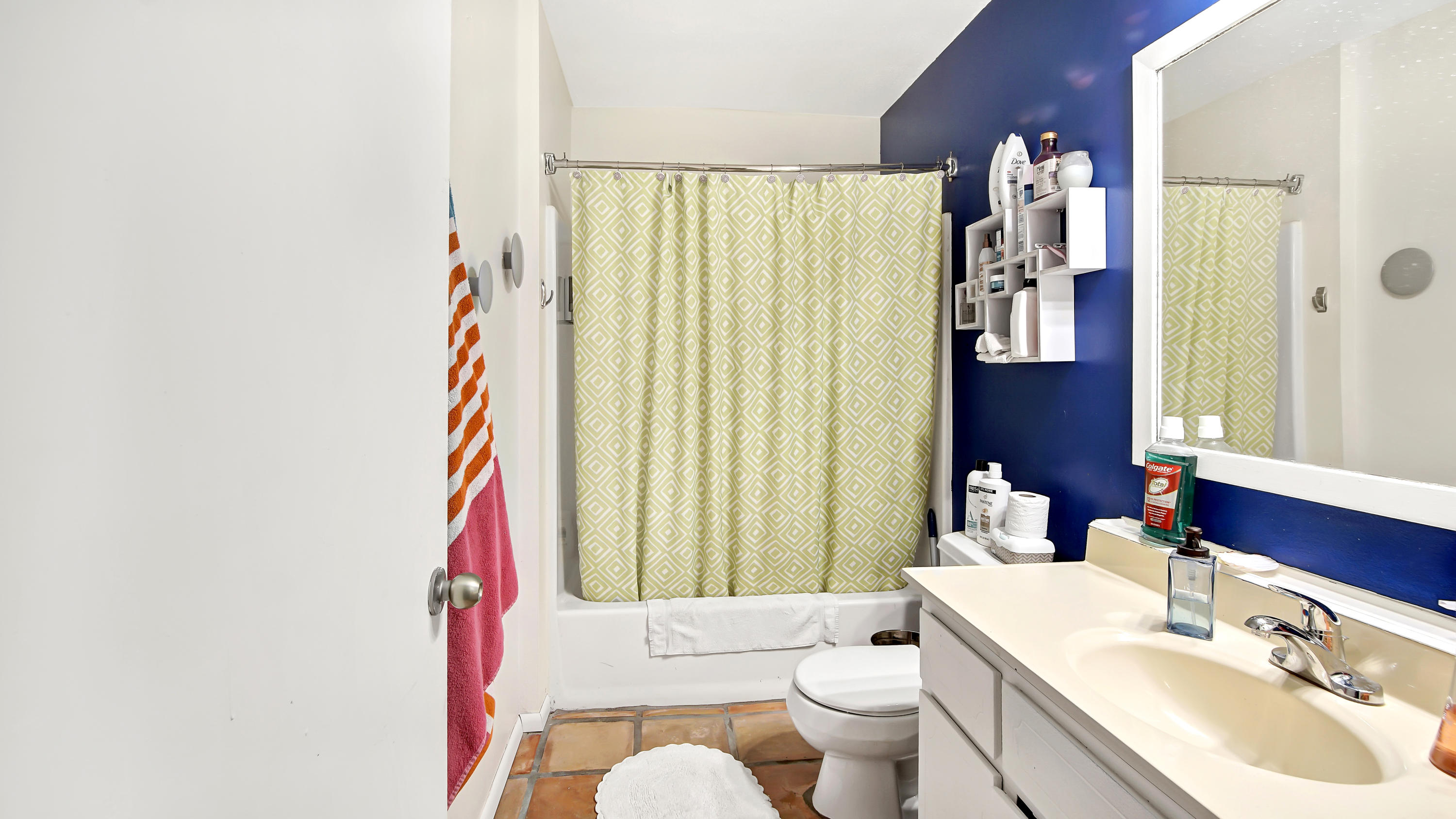 EMERALD SHORES - Residential