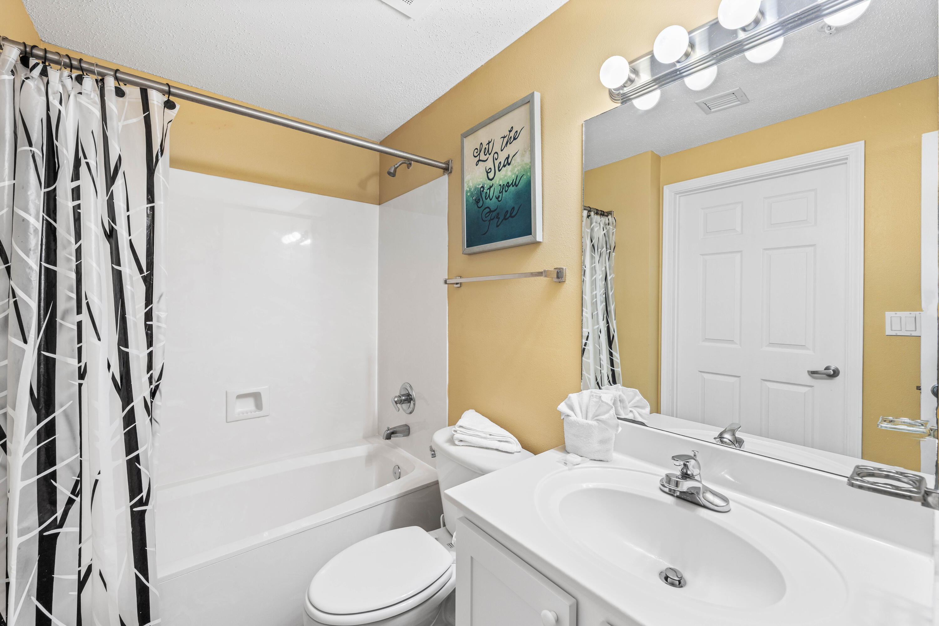 SUMMERWIND CONDOS - Residential