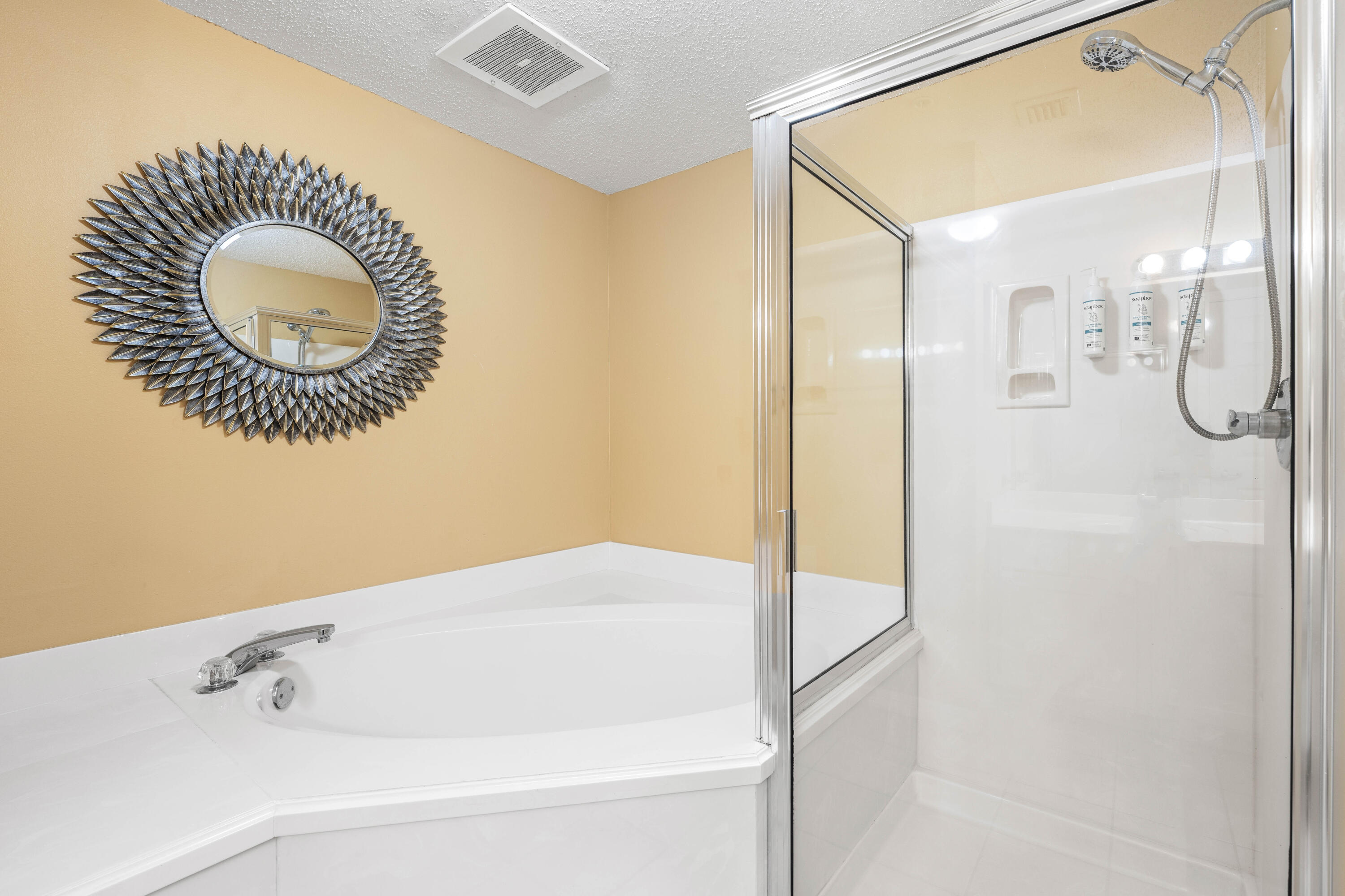 SUMMERWIND CONDOS - Residential
