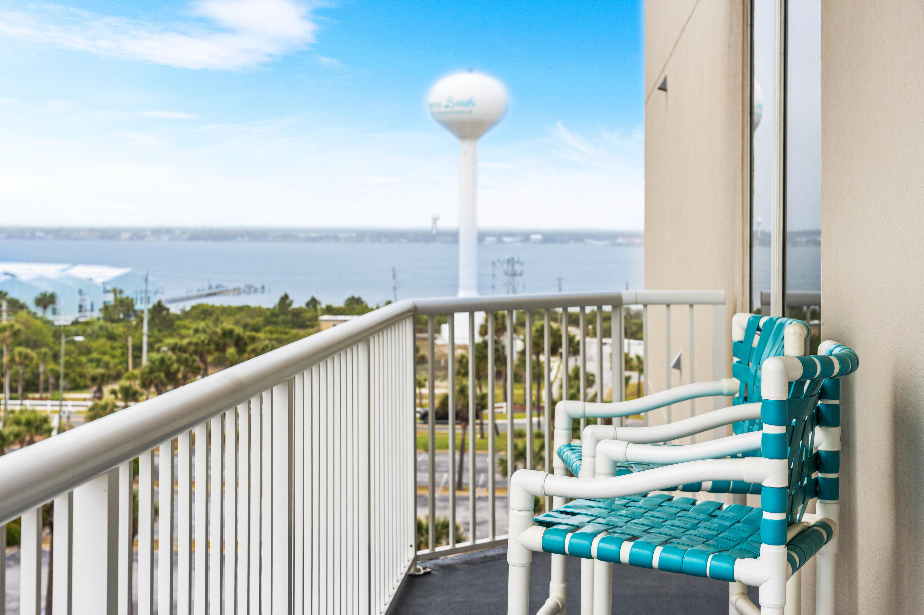 SUMMERWIND CONDOS - Residential